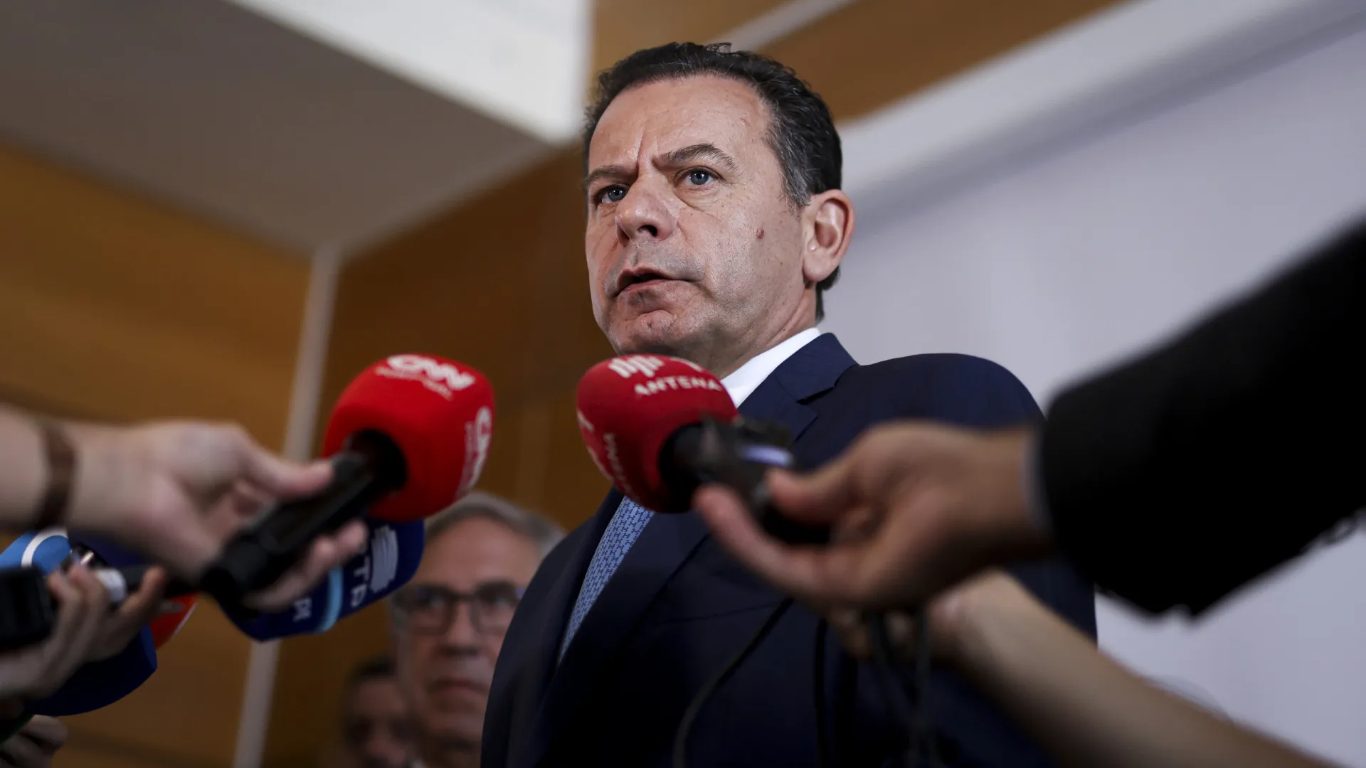 
                    Montenegro fecha Universidade de Verão do PSD (após mês marcado por fogo)
                