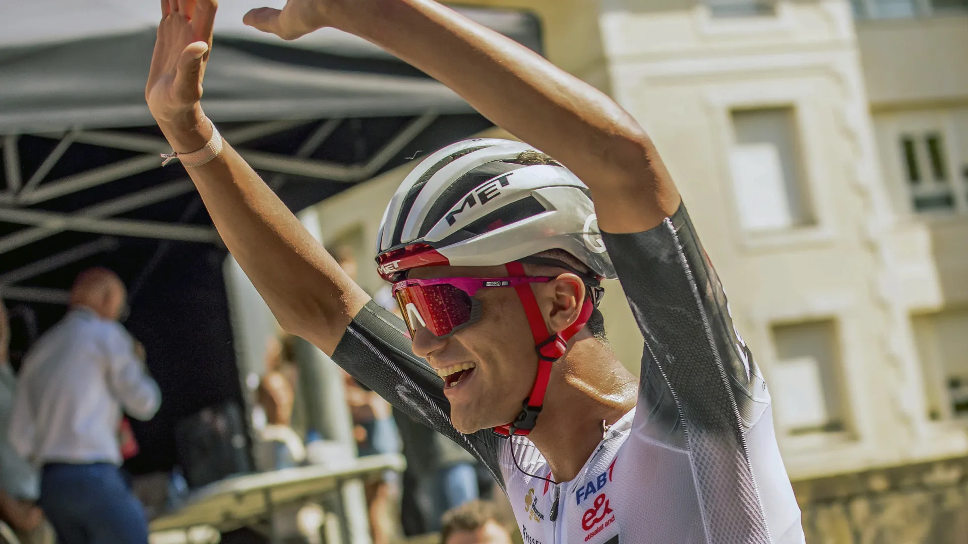 
                    Isaac Del Toro é o novo líder da Volta aos Emirados 
                