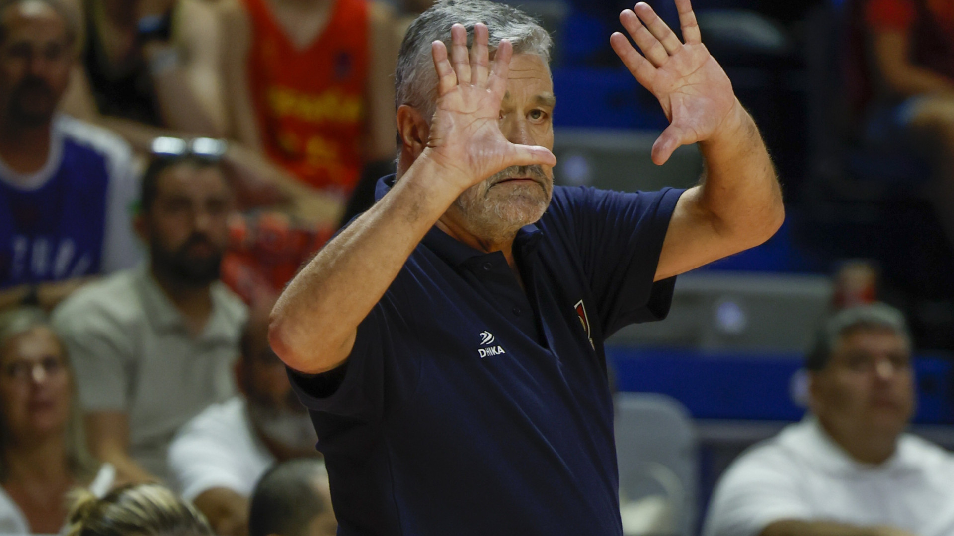 Mário Gomes preocupado com 