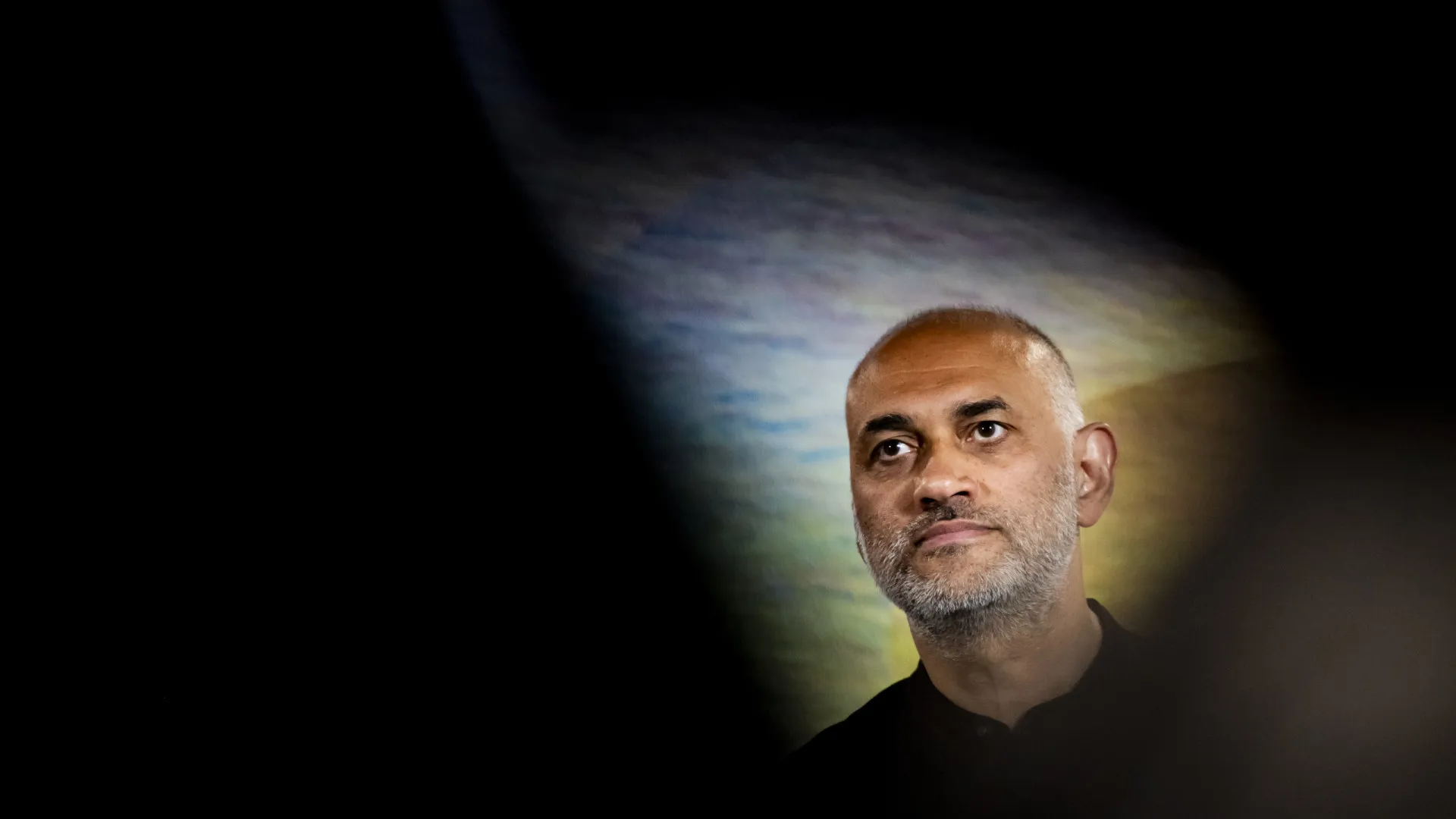 
                    Cineasta Kamal Aljafari no Porto para retrospetiva no cinema Batalha
                