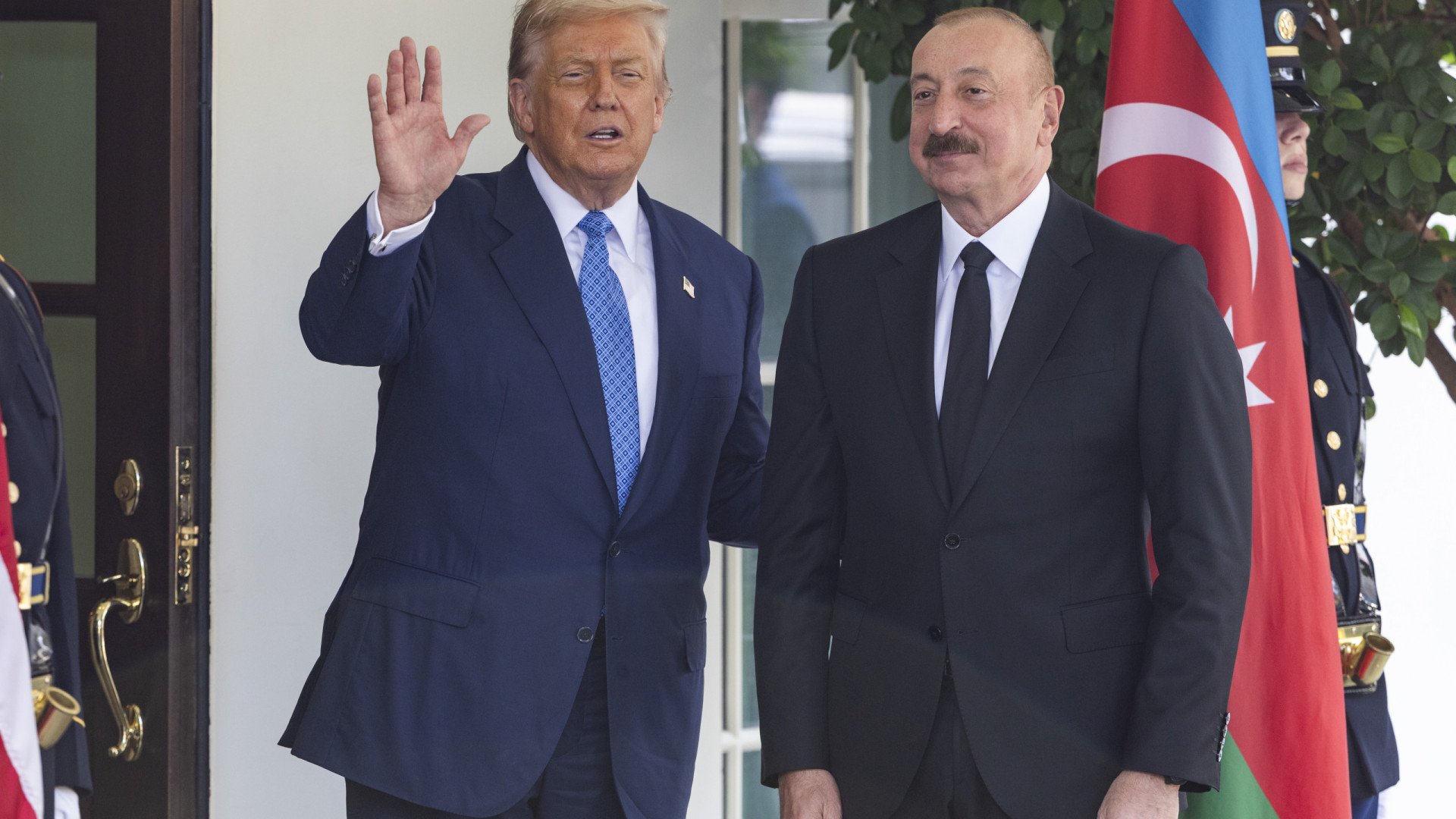 Trump diz que Arménia e Azerbaijão comprometem-se a cessar hostilidades