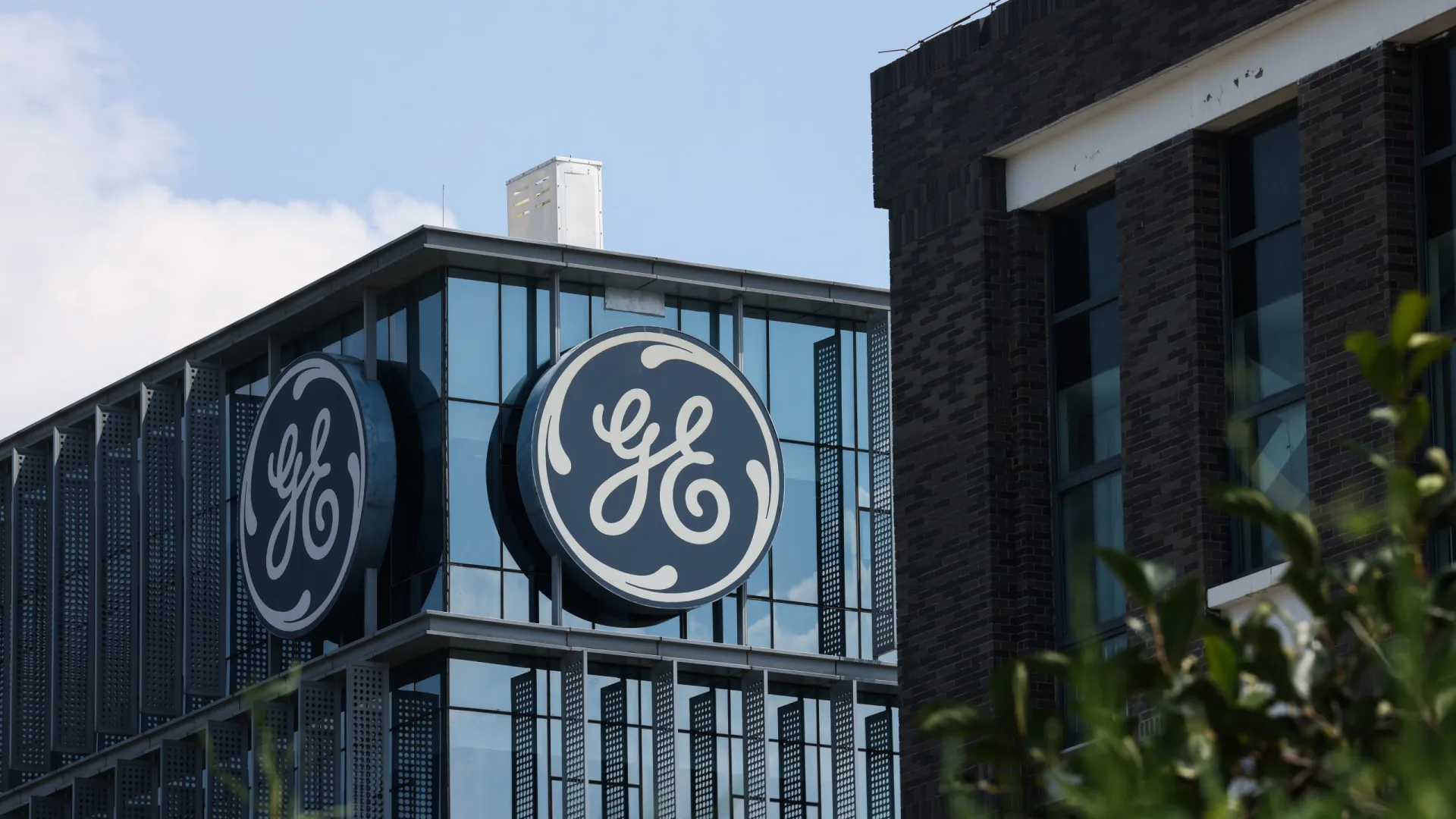 
                    Norte-americana GE acaba com 600 postos de trabalho na Europa
                