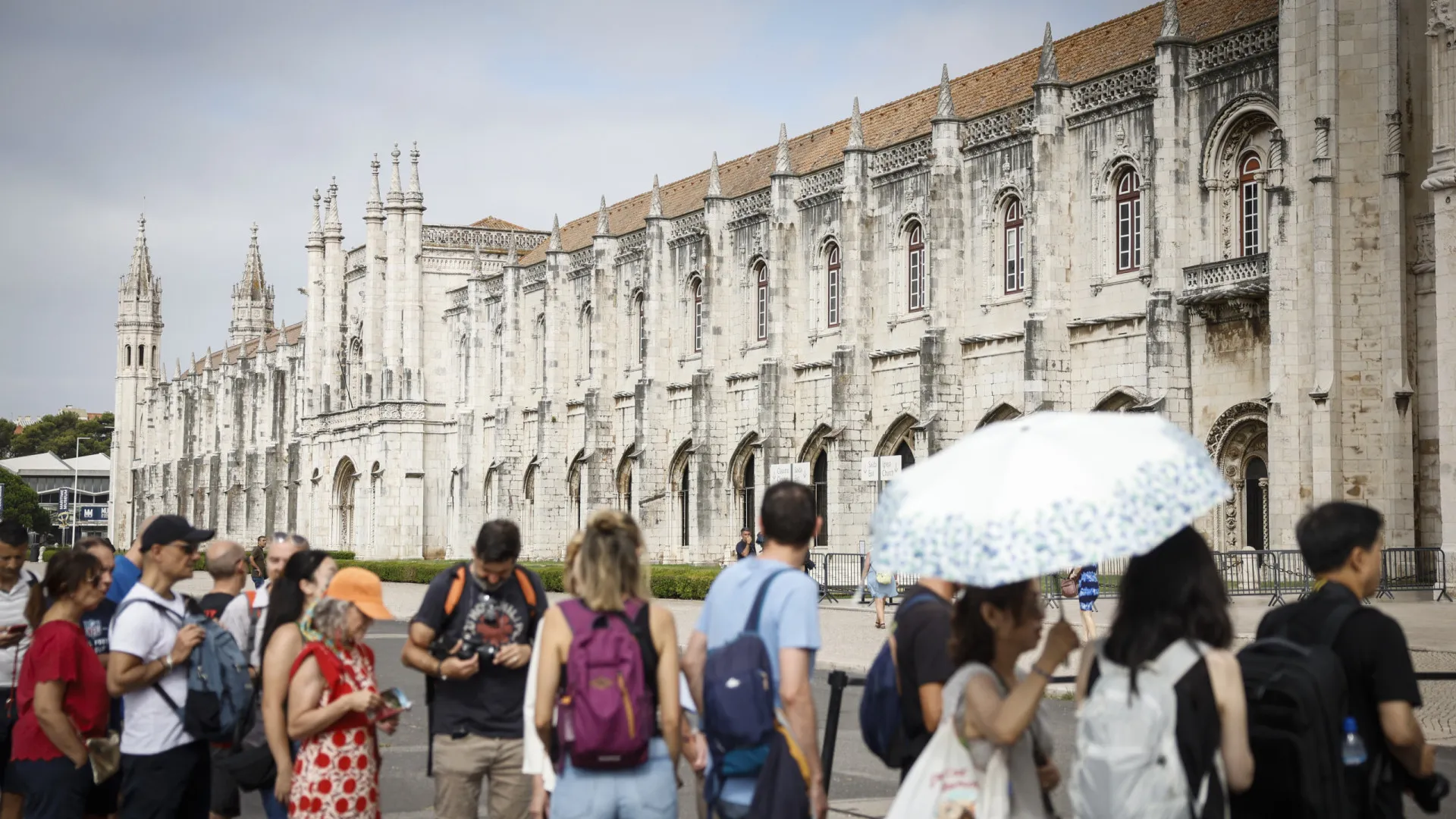 
                    Saldo de viagens e turismo atinge recorde de 22.000 milhões em 2025
                