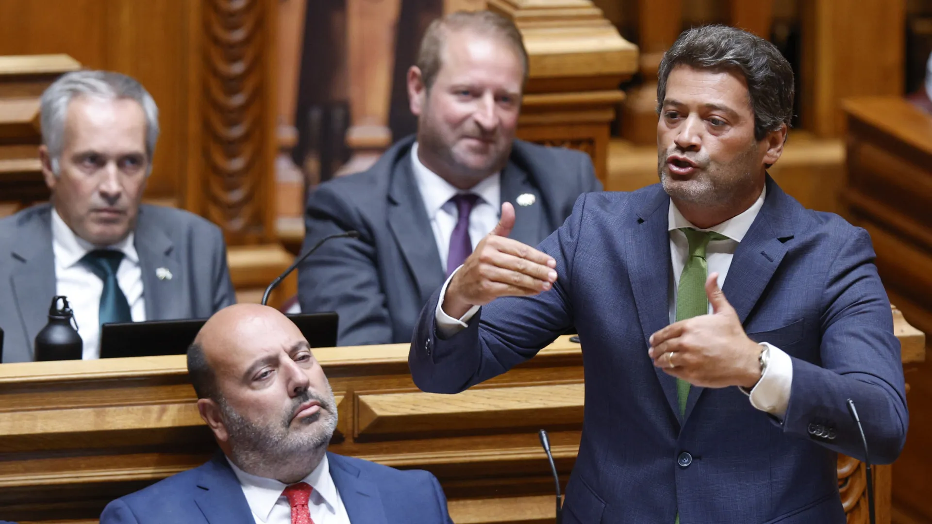 
                    Ventura acusa MAI de incompetência e desafia Montenegro a admitir falhas
                