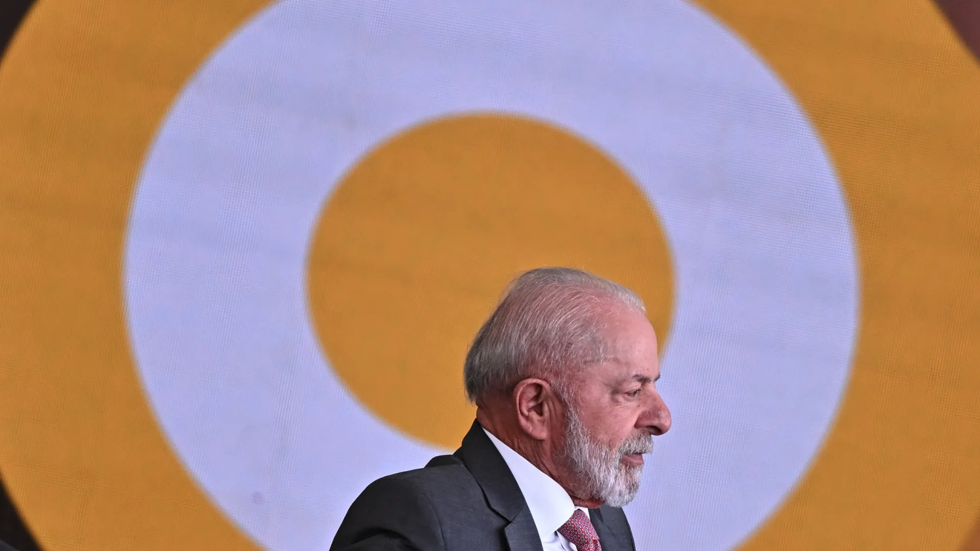 
                    Lula renova mandato de PGR nas vésperas do julgamento de Bolsonaro
                