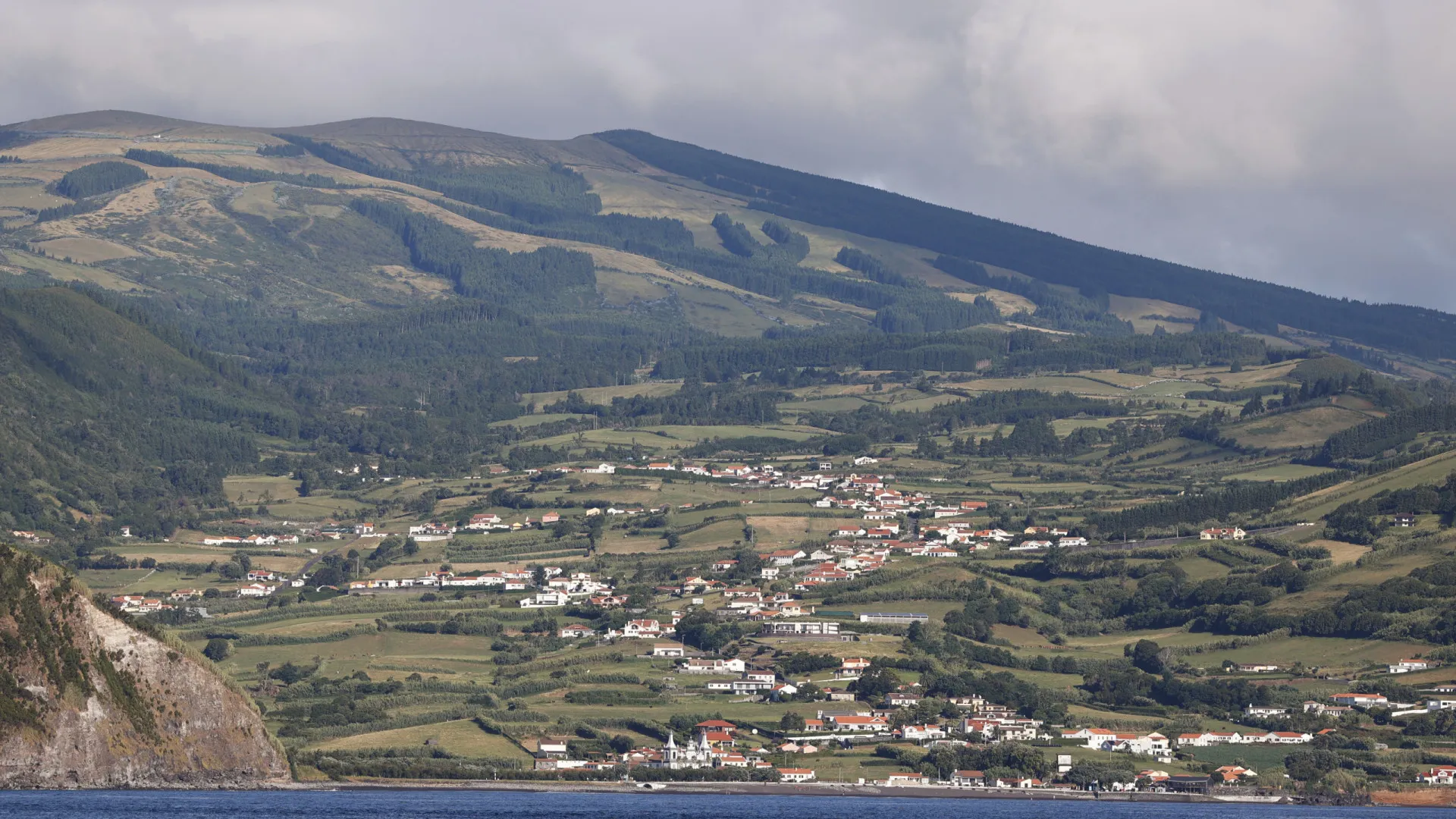
                    Sismo de magnitude 2,7 na escala de Richter sentido na ilha do Faial
                