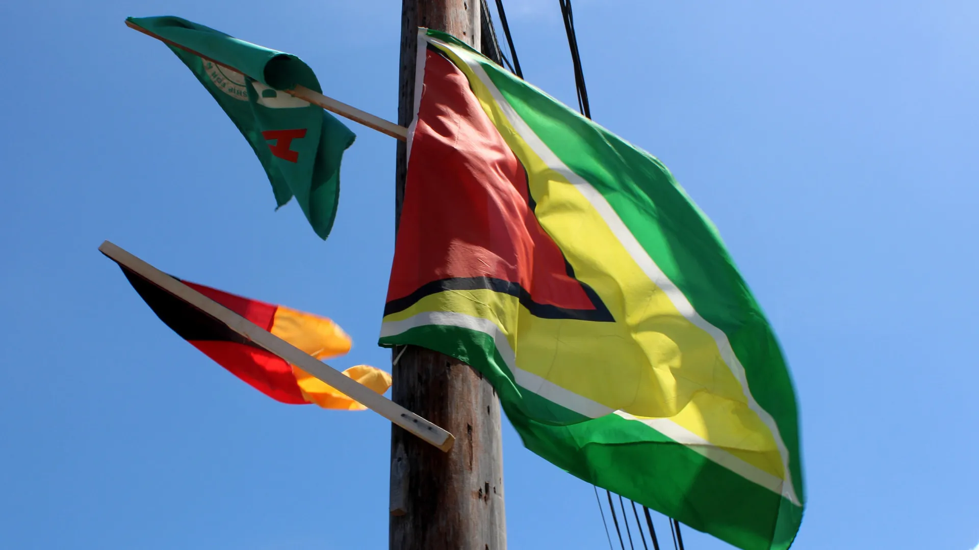 
                    Comissão eleitoral da Guiana confirma reeleição do presidente Irfaan Ali
                