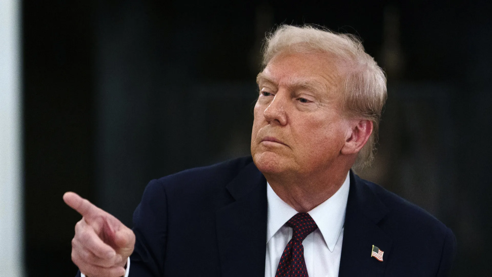 
                    Trump promete tarifas 