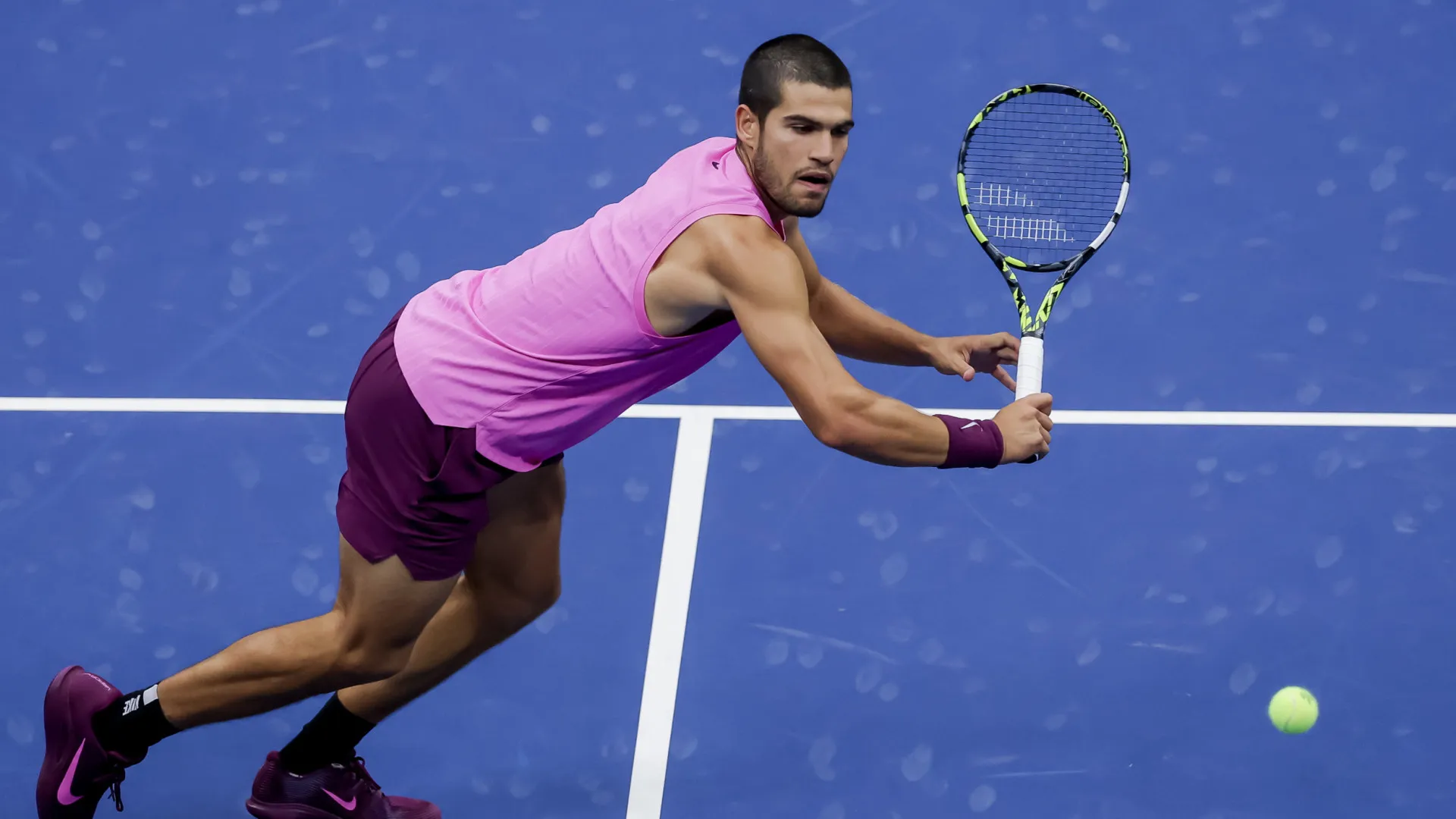 
                    Carlos Alcaraz regressa a número um do mundo após vencer US Open
                