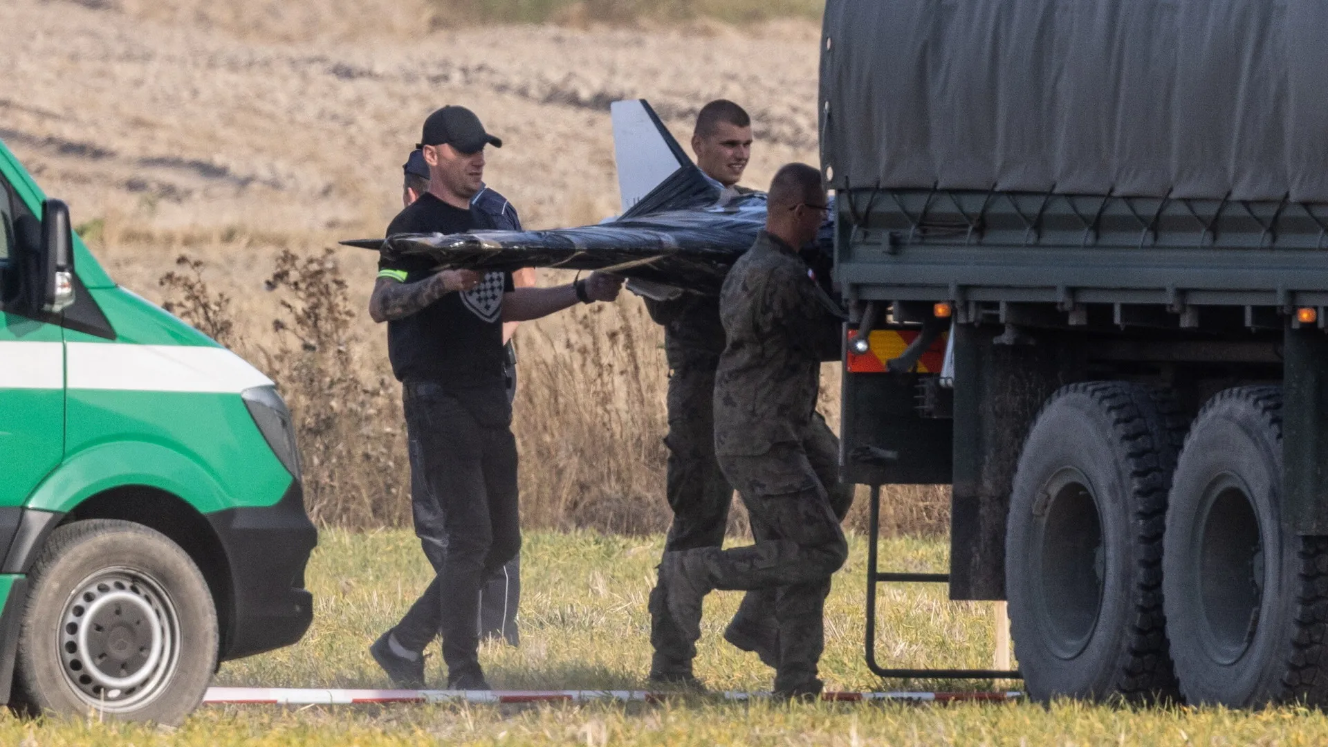 Polónia restringe tráfego aéreo na sua fronteira leste