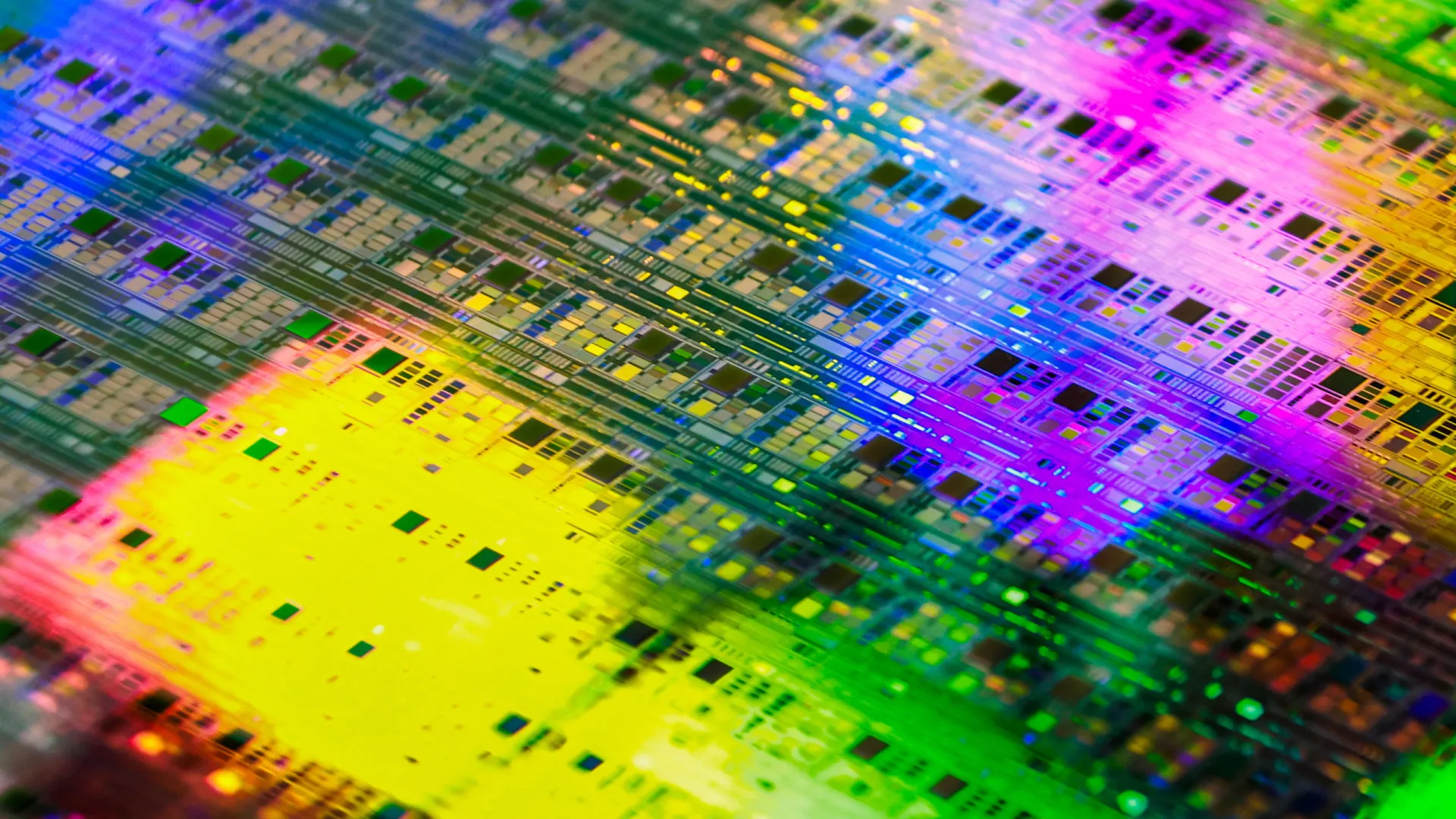 
                    Grupo chinês Wingtech garante fornecimento de 'chips' aos clientes
                