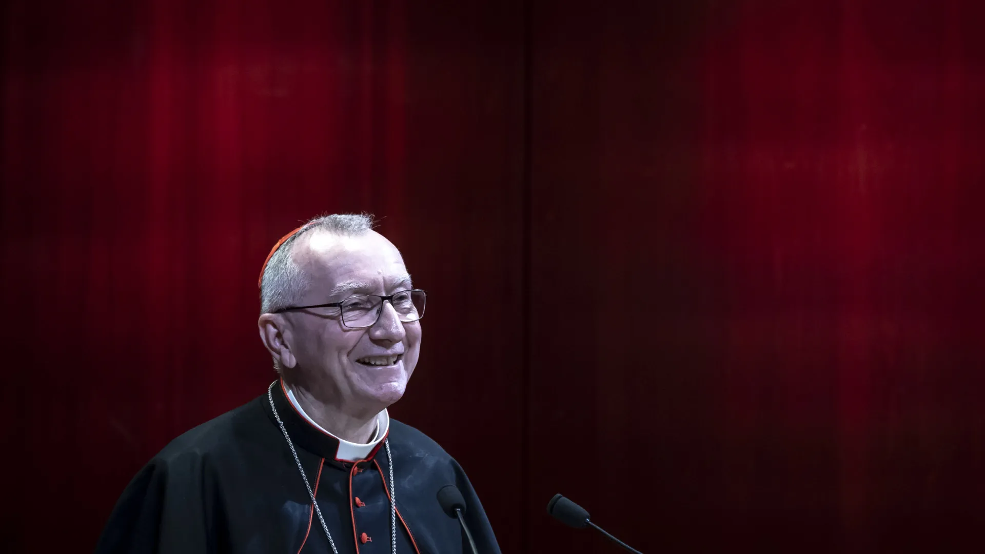 
                    Vaticano pede aos políticos que lutem pela dignidade: 