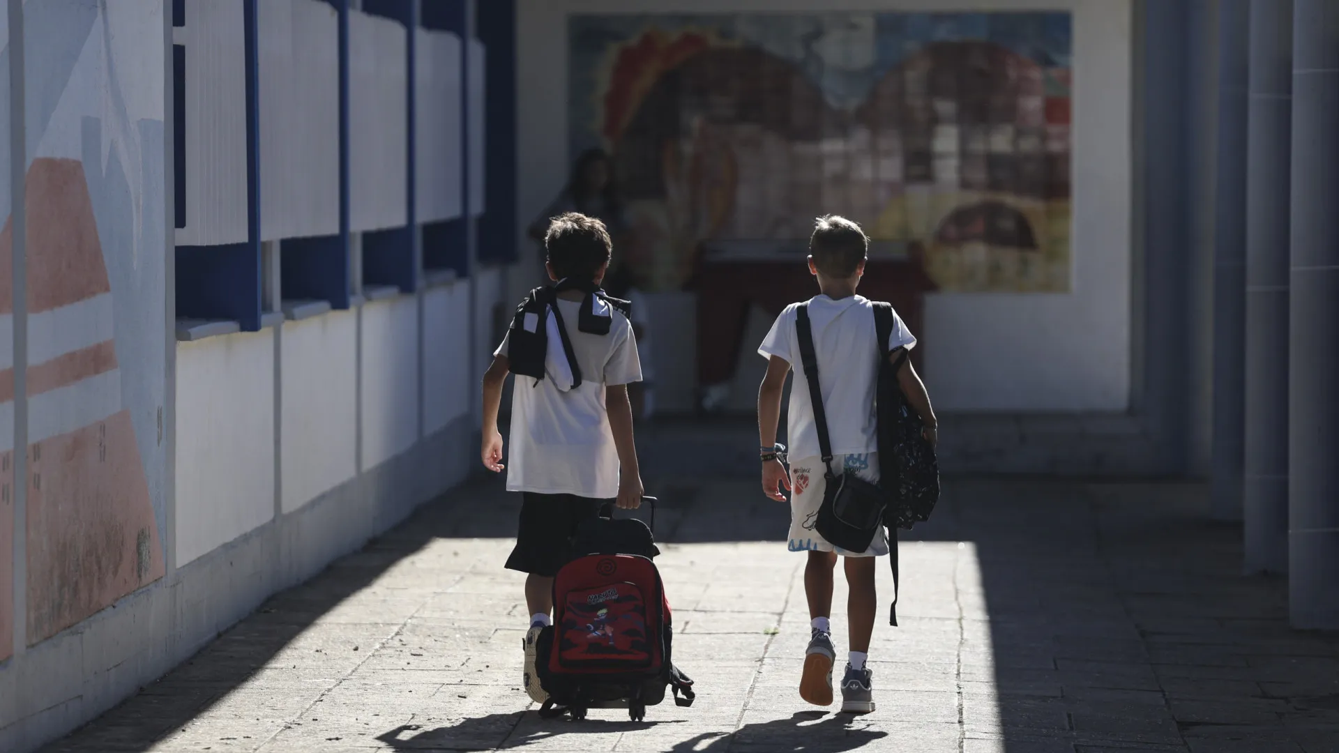 
                    Ministério da Educação abre concurso para 1.406 técnicos especializados
                