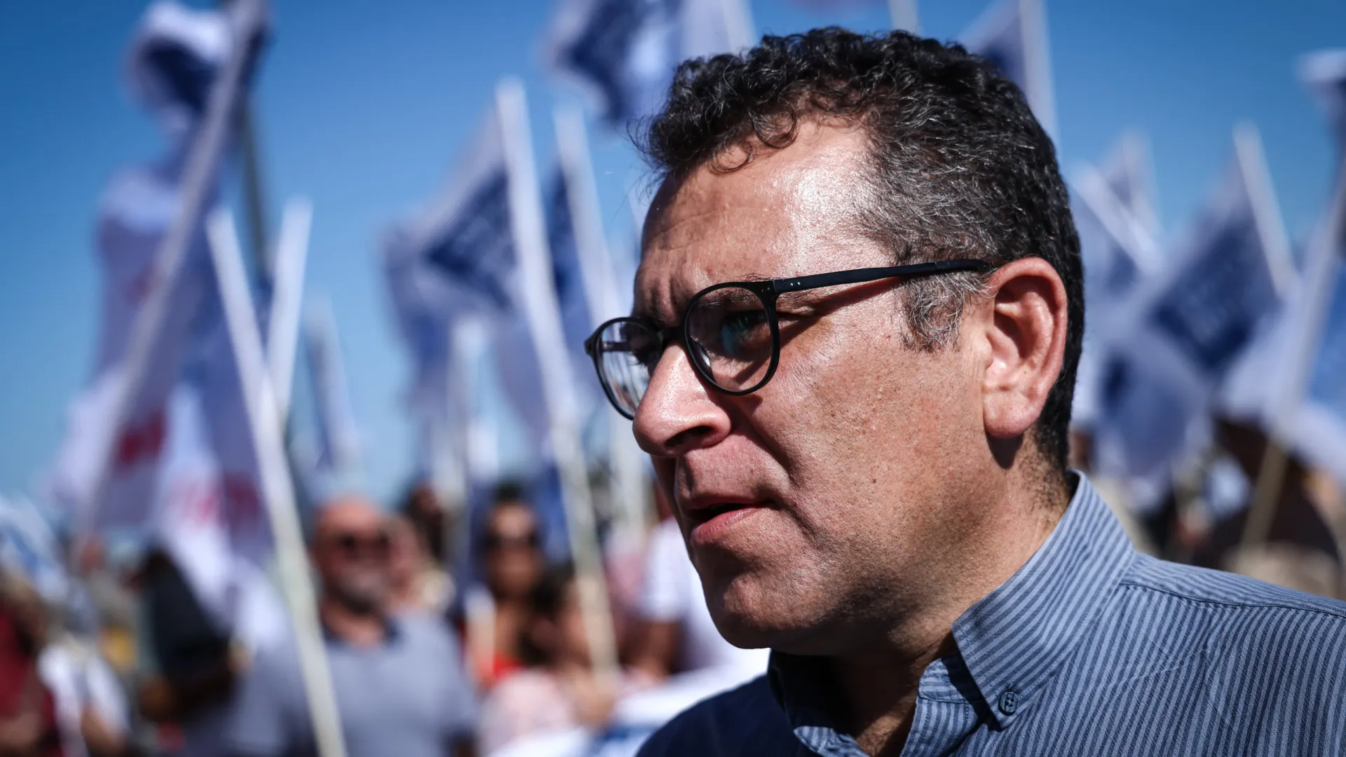 
                    Função Pública. Governo mantém aumentos e Frente Comum não assina acordo
                