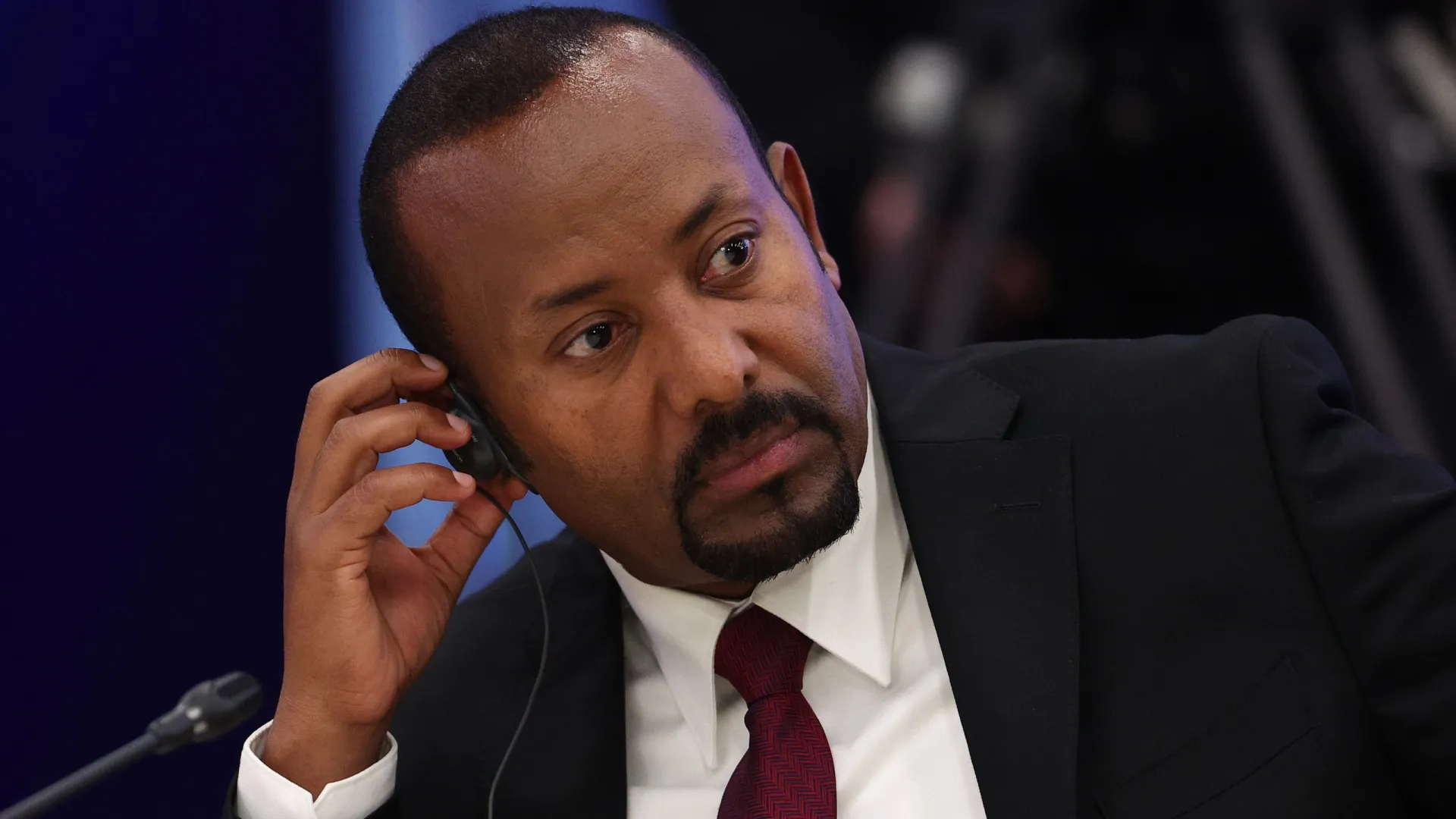 
                    Primeiro-ministro etíope discute reforço da cooperação com a China
                