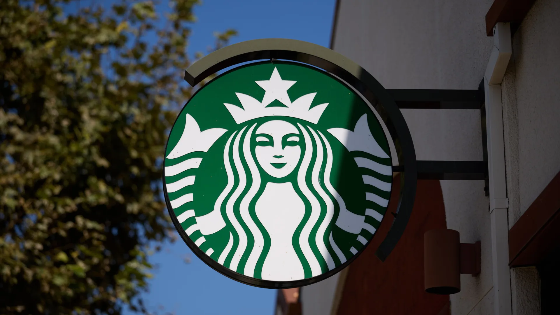 
                    Starbucks abriu 16  lojas em Portugal e Espanha este ano
                