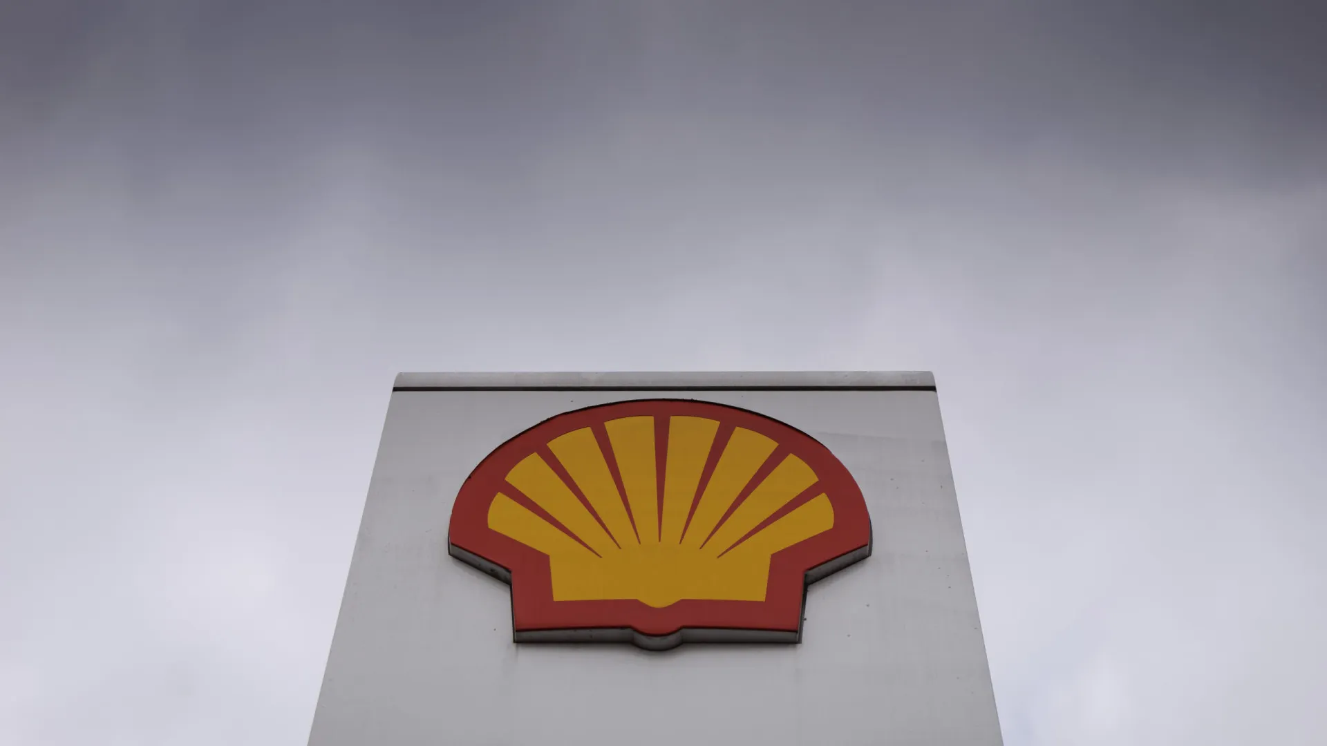
                    Shell retorna a Angola com investimento para prospeção de 17 blocos
                