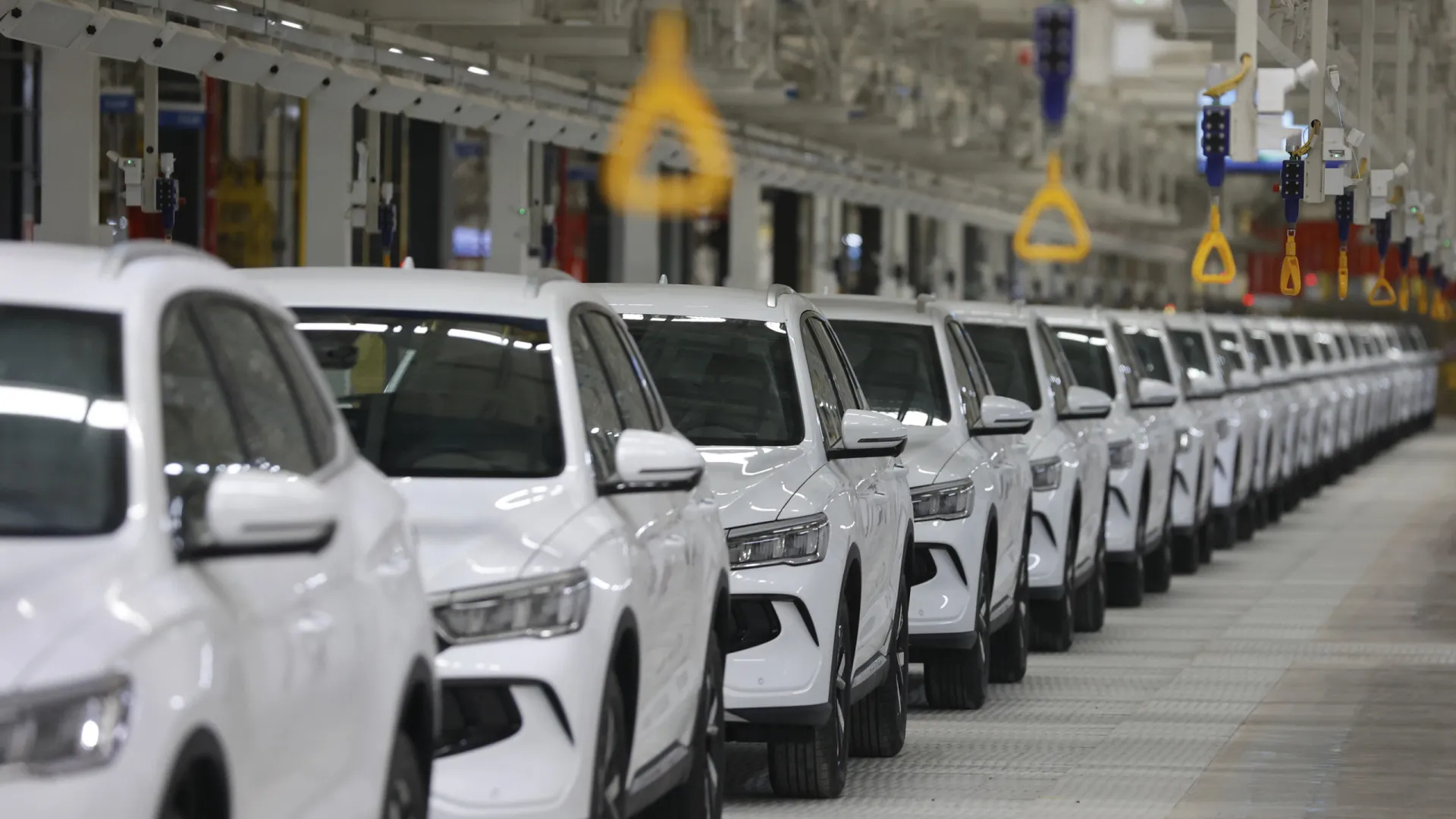 Exportações de carros elétricos chineses duplicaram em setembro