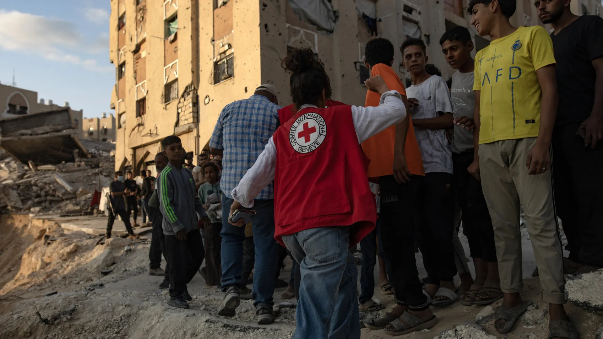 
                    Hamas entregou mais um cadáver de refém à Cruz Vermelha
                