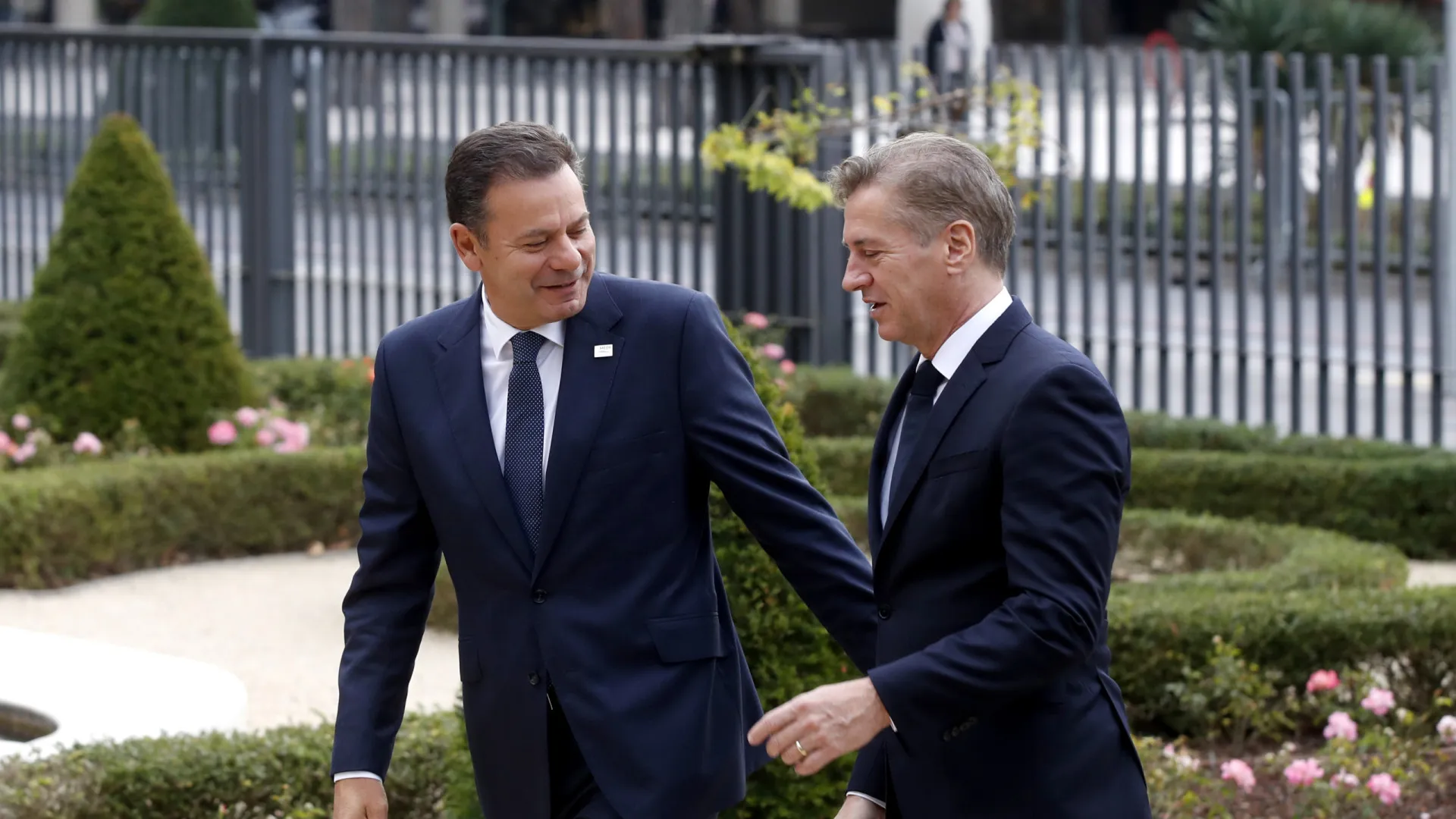 
                    Montenegro concorda com proibição da burca: 