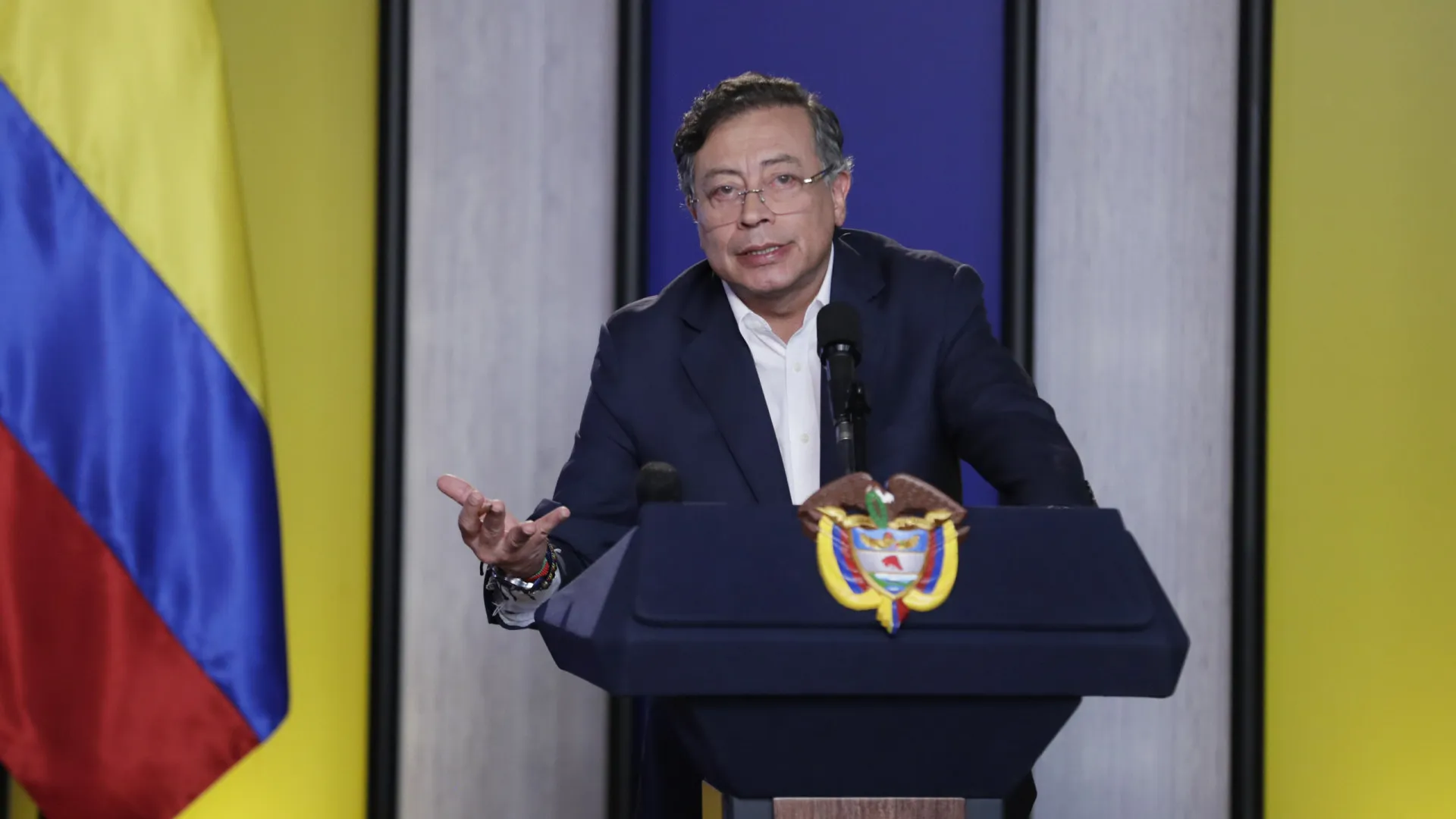 
                    Presidente colombiano pronto a 