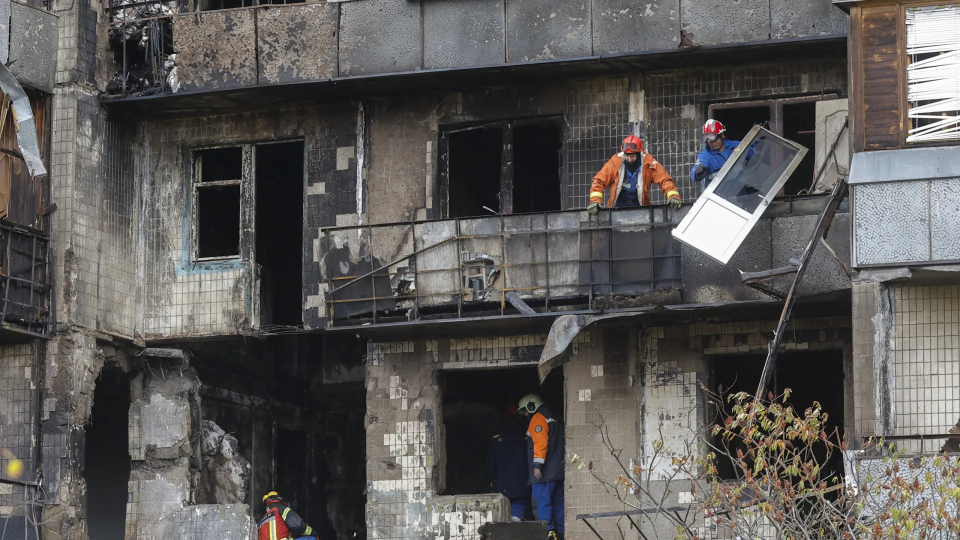 Kyiv acusa Moscovo de ter atacado com mais de 100 drones durante a noite