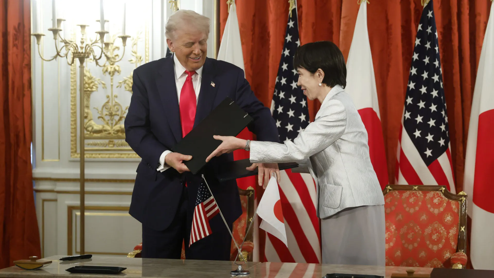 Japão e EUA assinam acordo sobre minerais críticos e terras raras