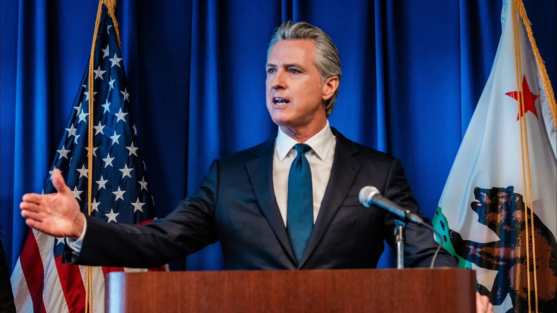 
                    Califórnia aprova medida que pode reforçar democratas no parlamento dos EUA
                