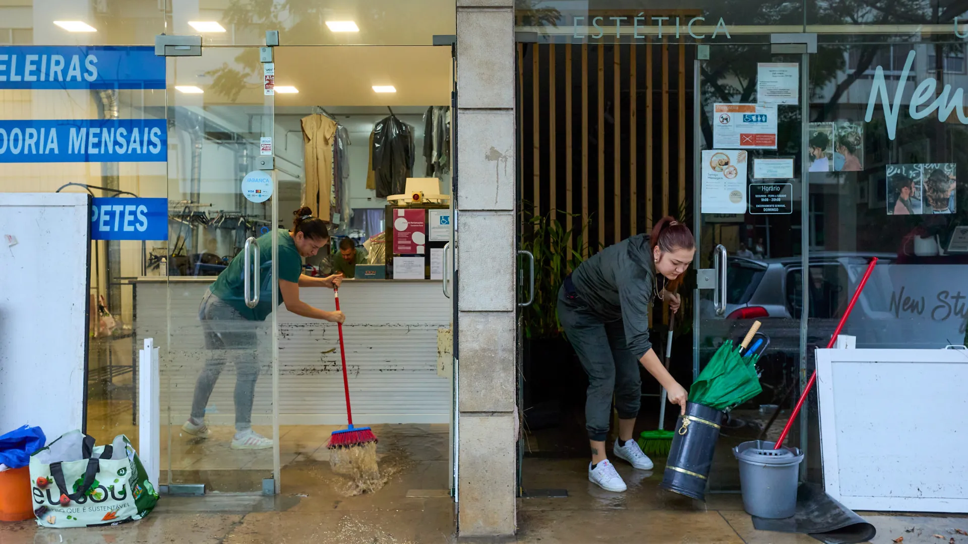 
                    Registadas 1.147 ocorrências até às 12 horas devido ao mau tempo
                