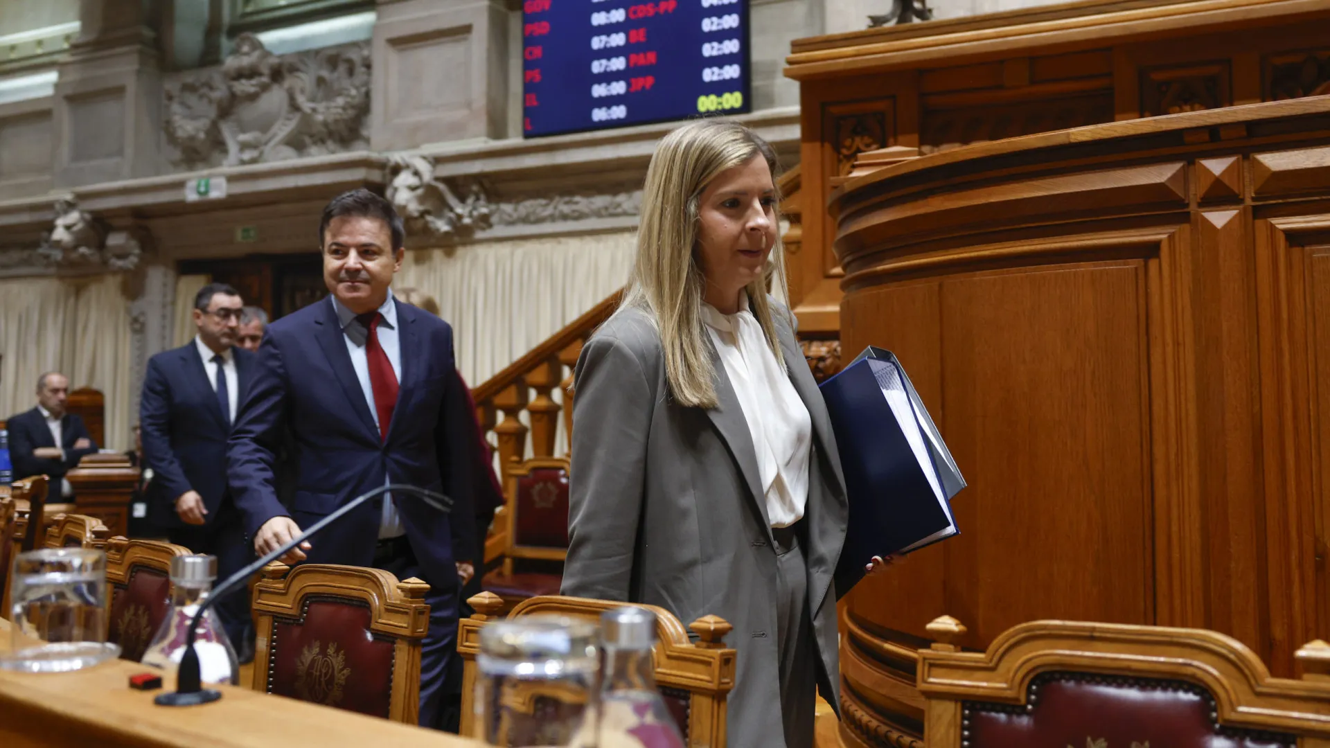 
                    OE. Prevenção e combate à violência doméstica com reforço de 5,3 milhões
                