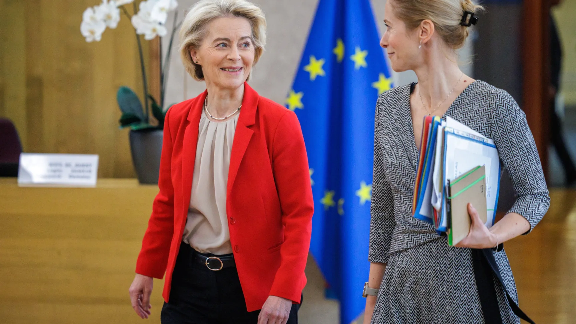 
                    Von der Leyen substituída por chefe da diplomacia da UE em cimeira CELAC
                
