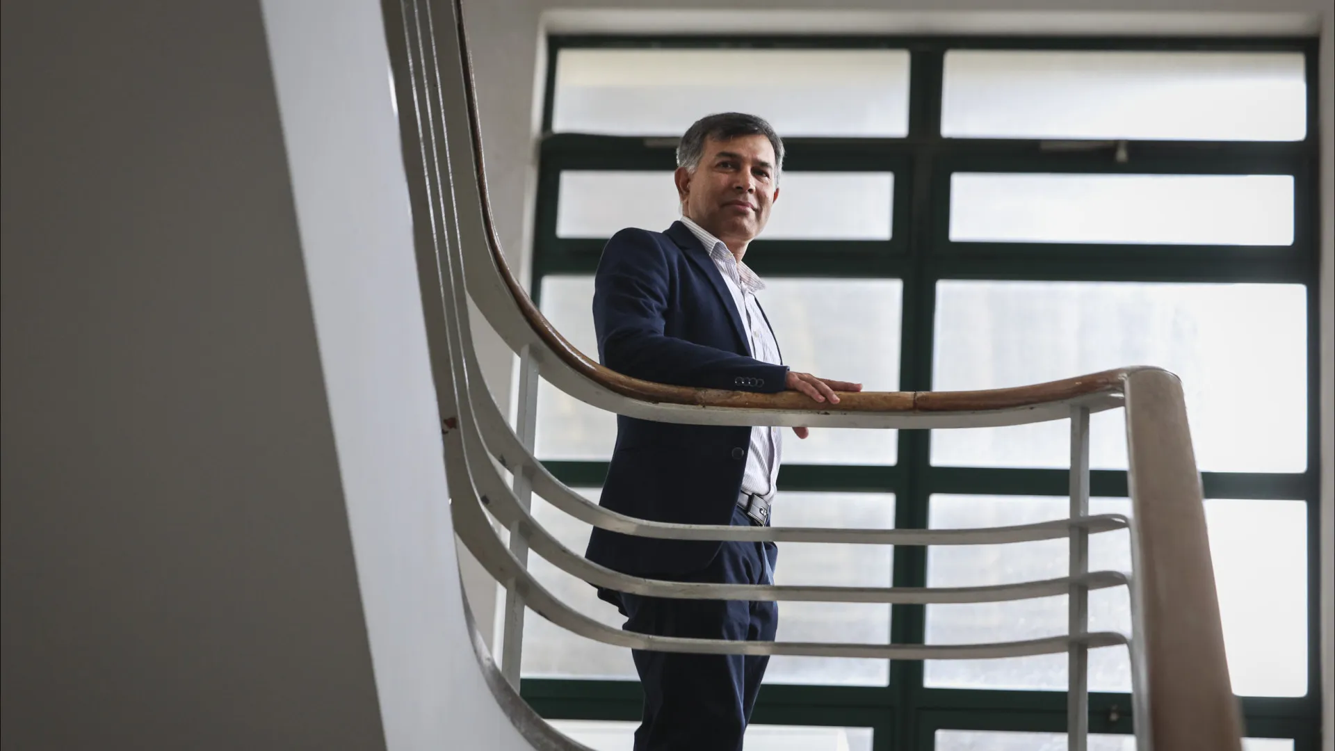 
                    Investigador do Técnico pede políticas que fixem melhores quadros no país
                