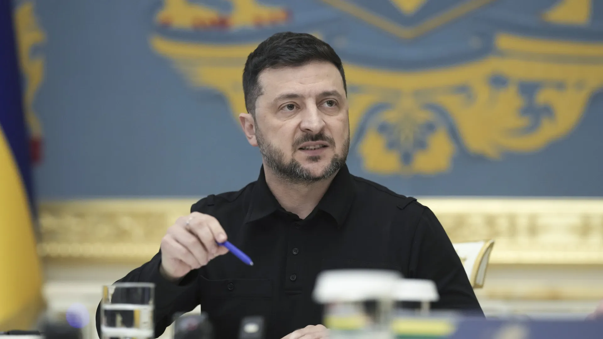 
                    Ucrânia: Zelensky considera 