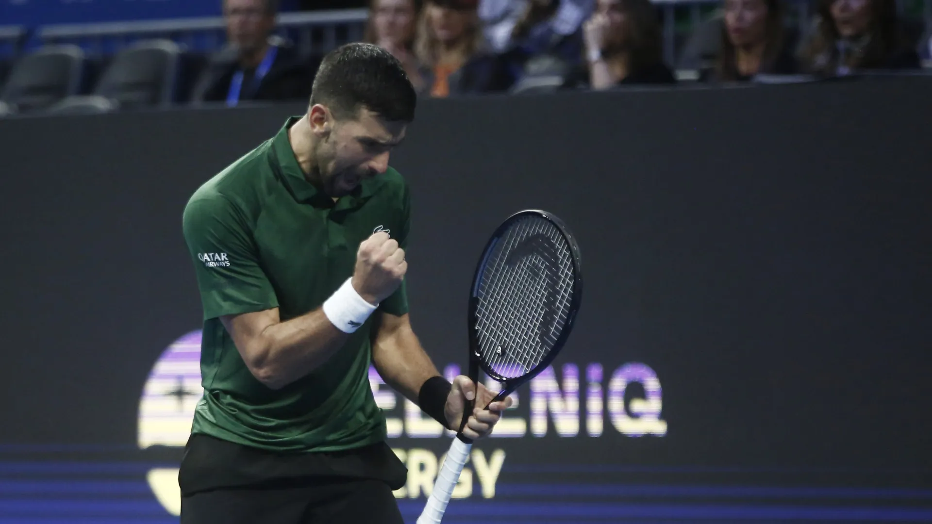 Djokovic vence em Atenas e já o tenista com mais títulos em piso rápido