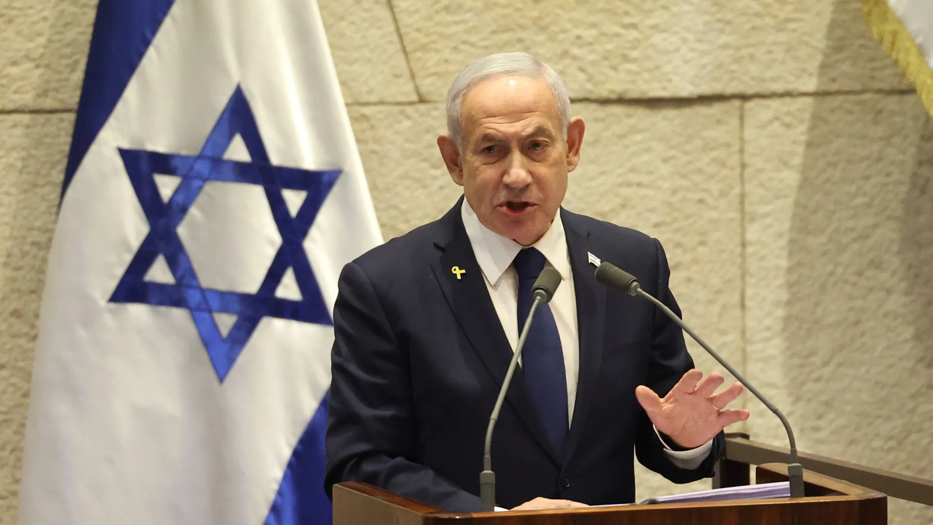 
                    Netanyahu ameaça levar à justiça colonos violentos na Cisjordânia
                