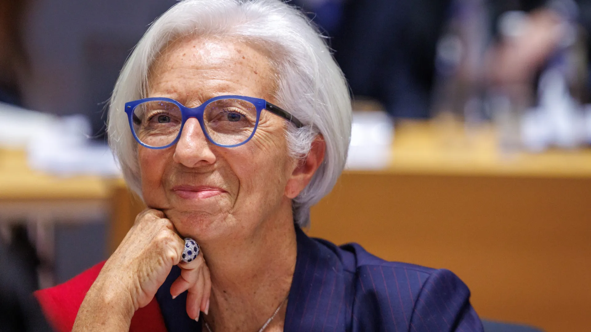 
                    Lagarde defende que Europa deve aproveitar mercado único para impulsionar IA
                
