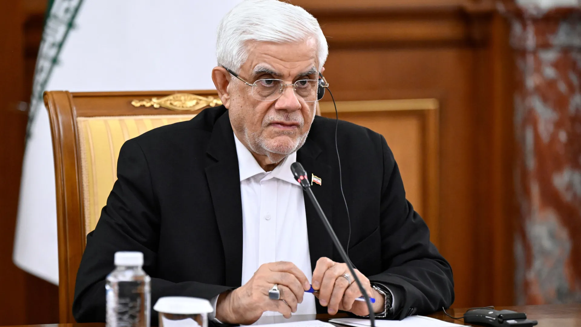 
                    Vice-presidente iraniano avisa que país deve preparar-se para a guerra
                