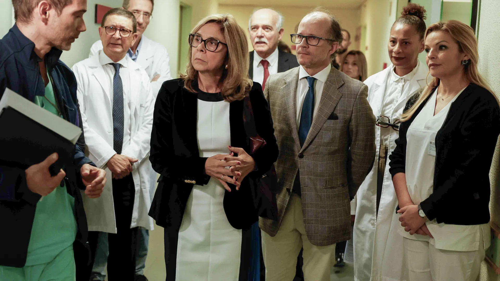 Ministra da Saúde garante que não há falta de vacinas para a gripe