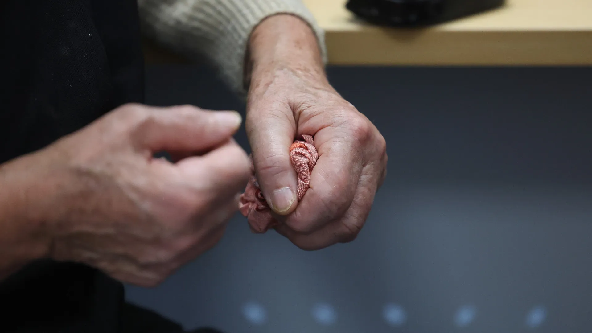 
                    Cerca de 6.200 vítimas de violência doméstica têm 'botão de pânico'
                