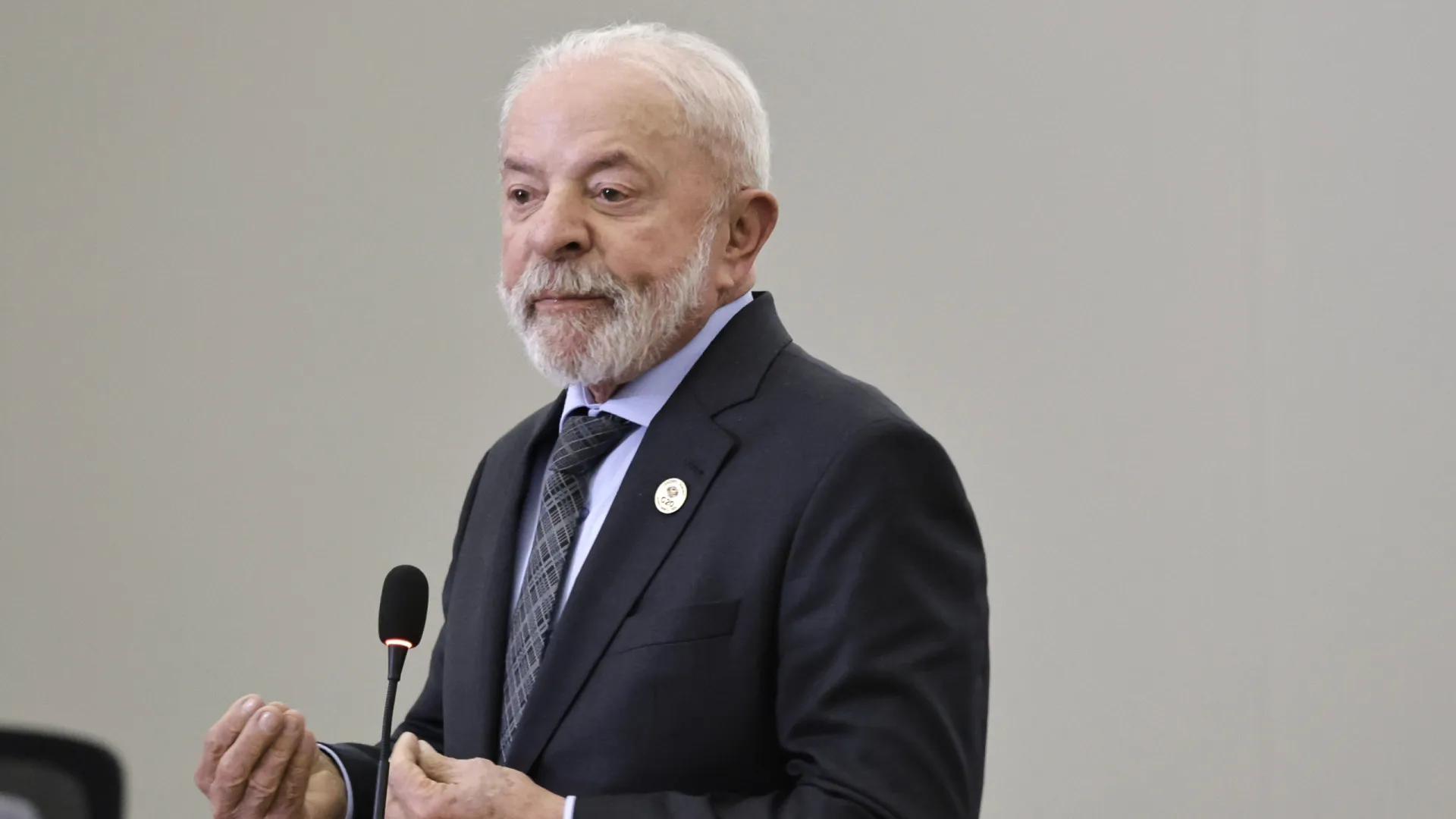 
                    Lula anuncia investimento de 2 milhões na maior refinaria do Brasil
                