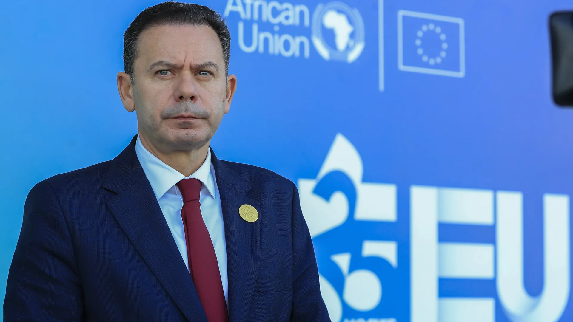 
                    Acordo de paz? Se envolver UE e NATO, tem de passar pelos Estados-membros
                