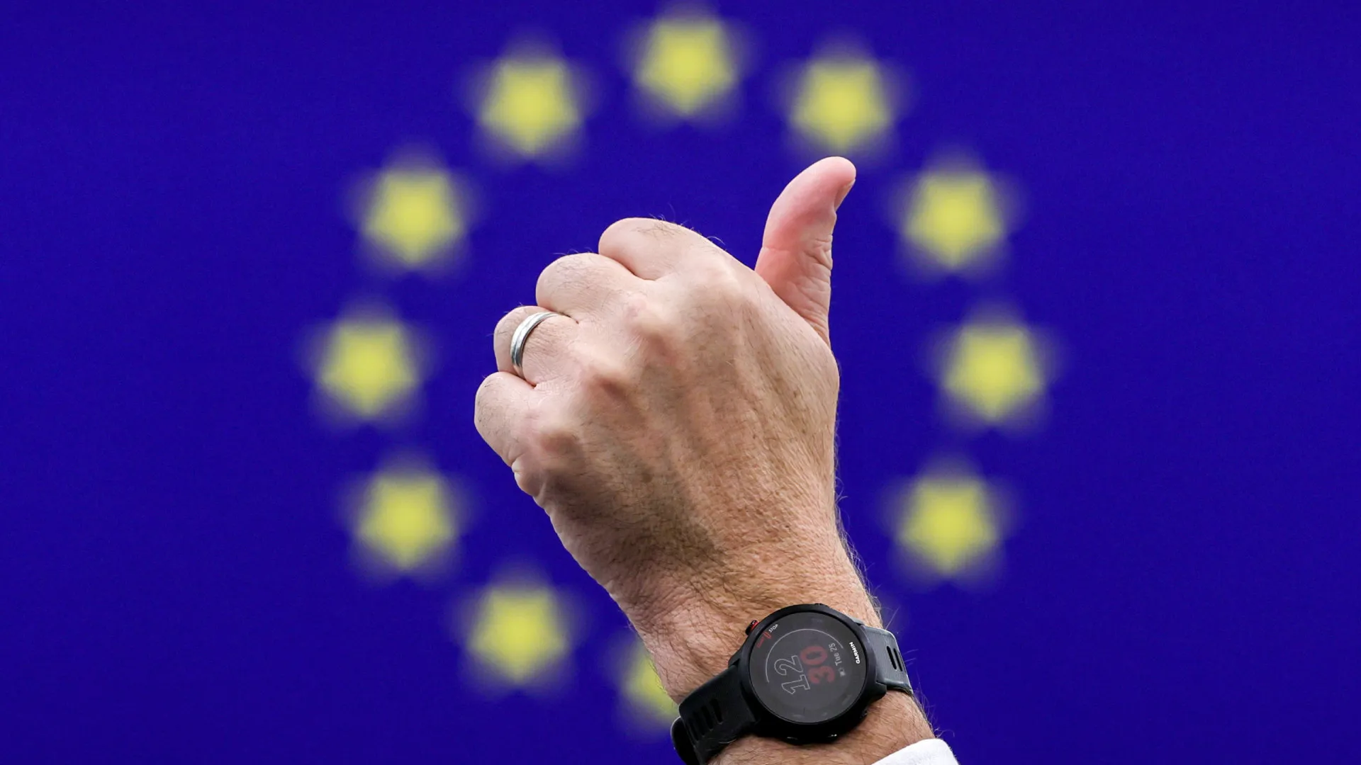 
                    UE aprova alteração do acordo do Mercosul para salvaguardar agricultores
                