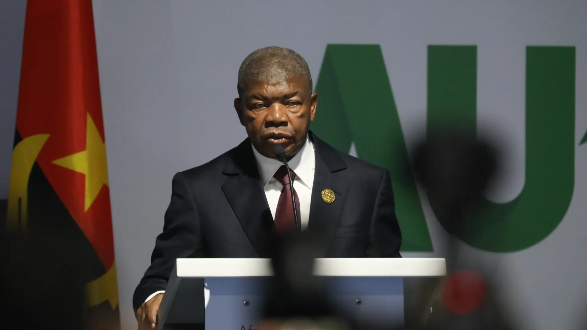 
                    Governo angolano continua empenhado em criar melhores condições de vida
                