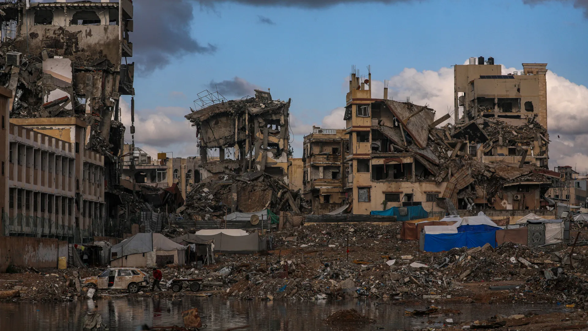 
                    Xi Jinping defende que Faixa de Gaza fique sob controlo 