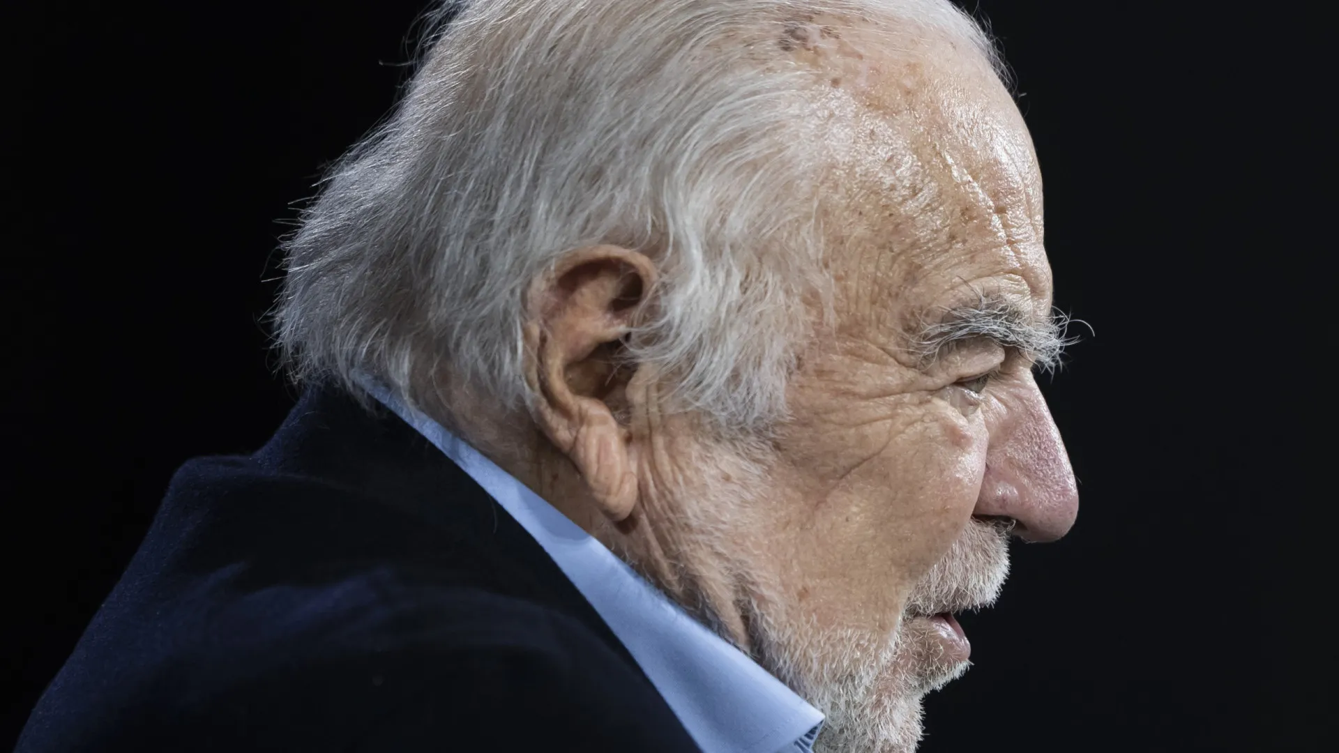 
                    Novo livro de Manuel Alegre, inéditos e premiados marcam edições de fevereiro
                