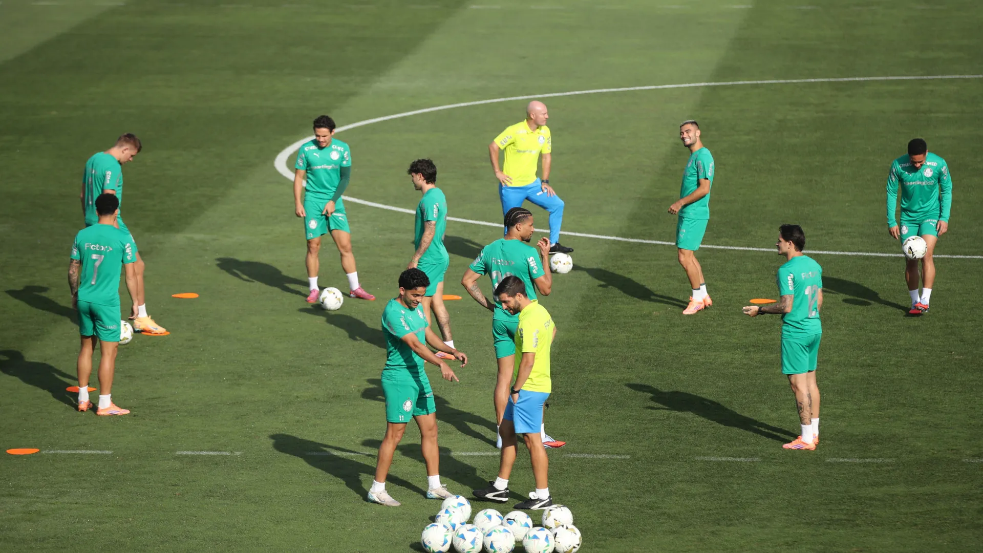 
                    Palmeiras e Flamengo procuram chegar a registo inédito na Libertadores
                