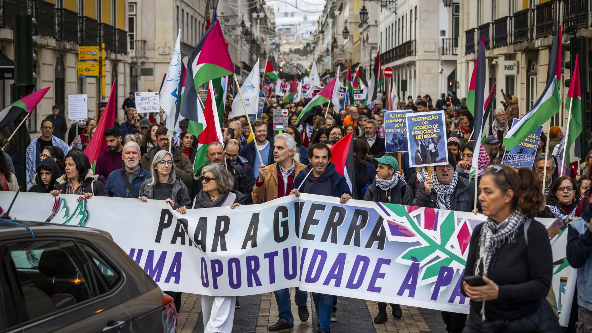 
                    Manifestação pela Palestina termina em Lisboa com 