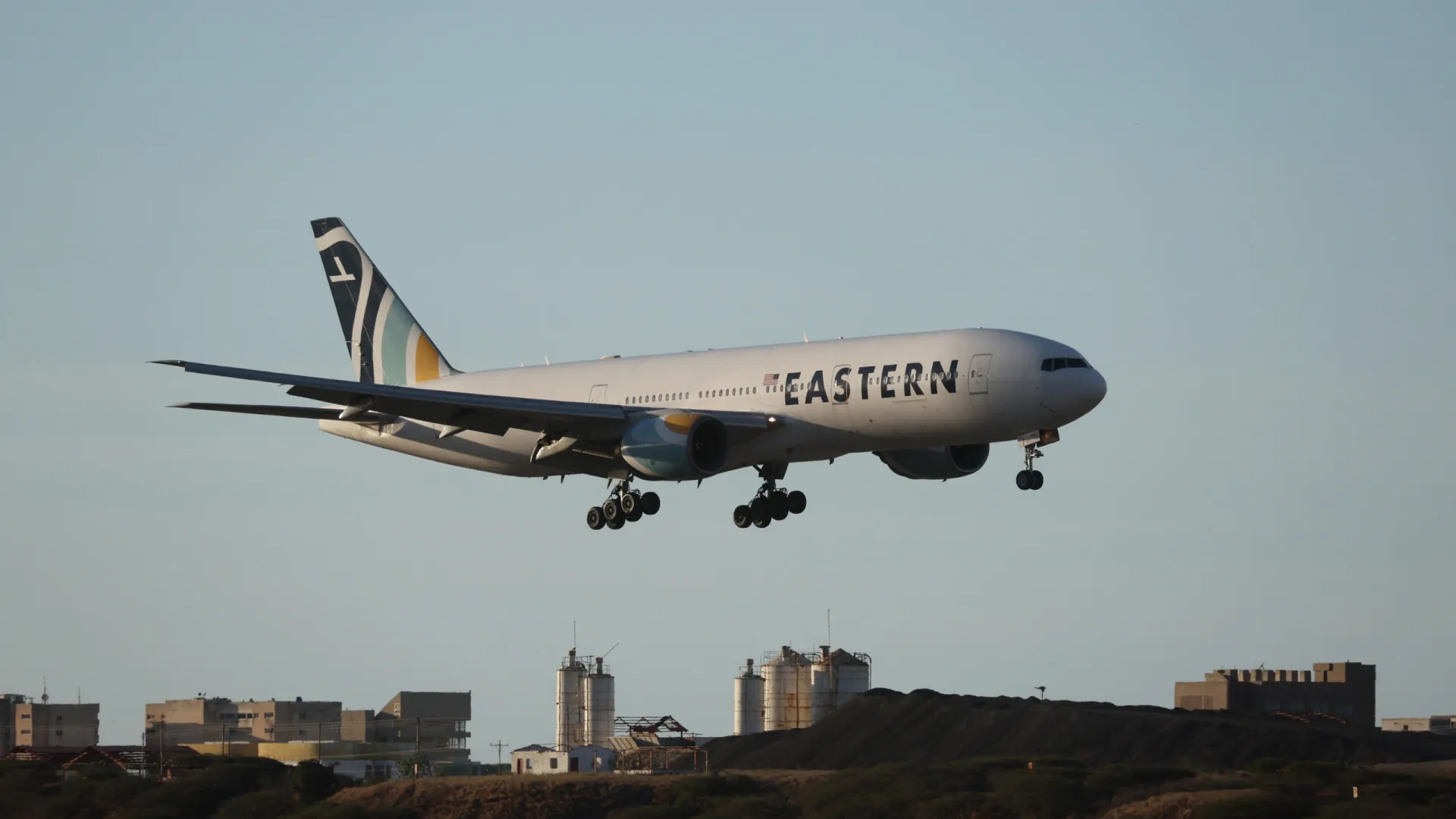 
                    Caracas anuncia que EUA suspenderam voo com deportação de venezuelanos
                