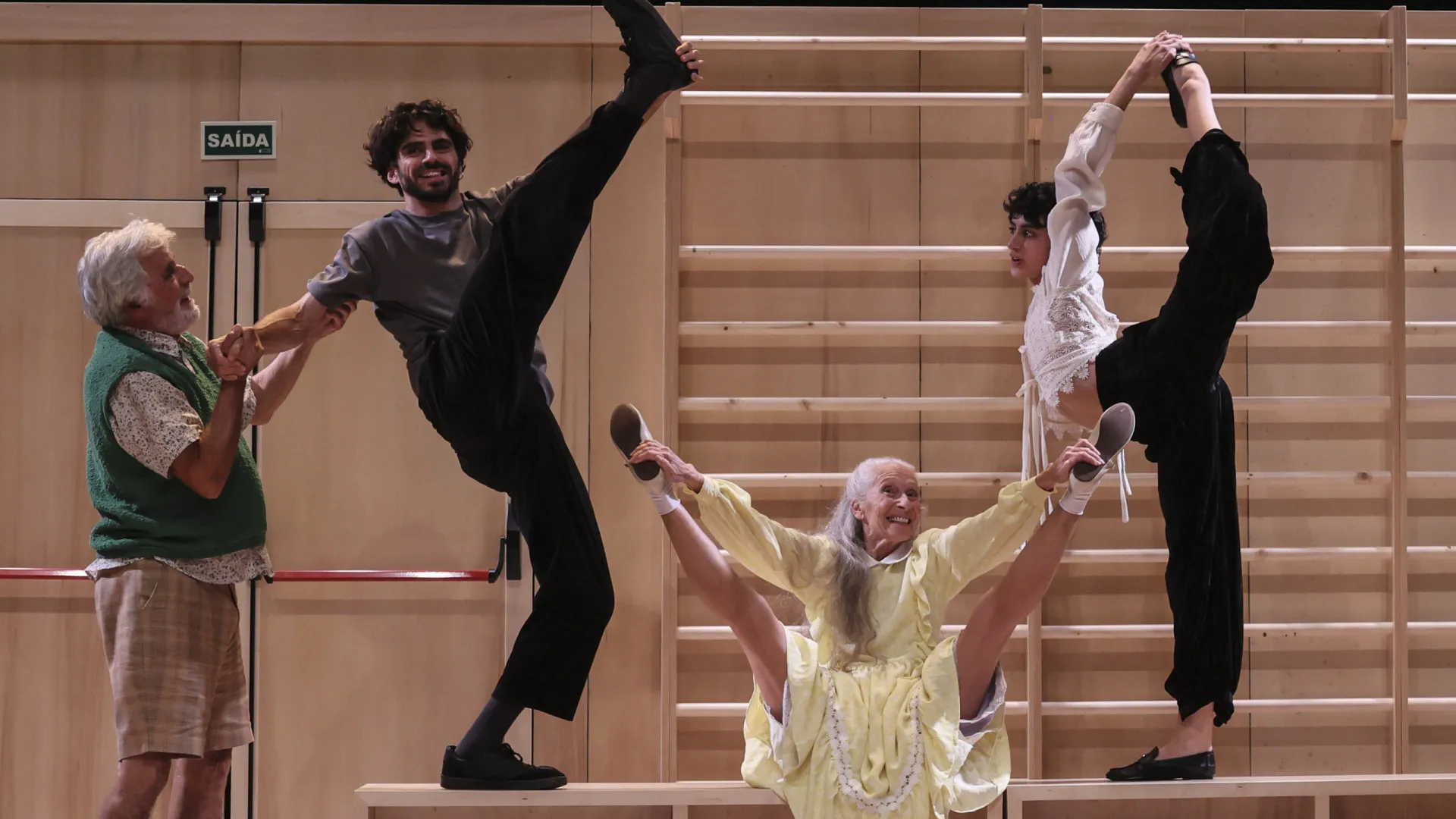 
                    Criação de Victor Hugo Pontes cruza várias fases da vida em palco
                