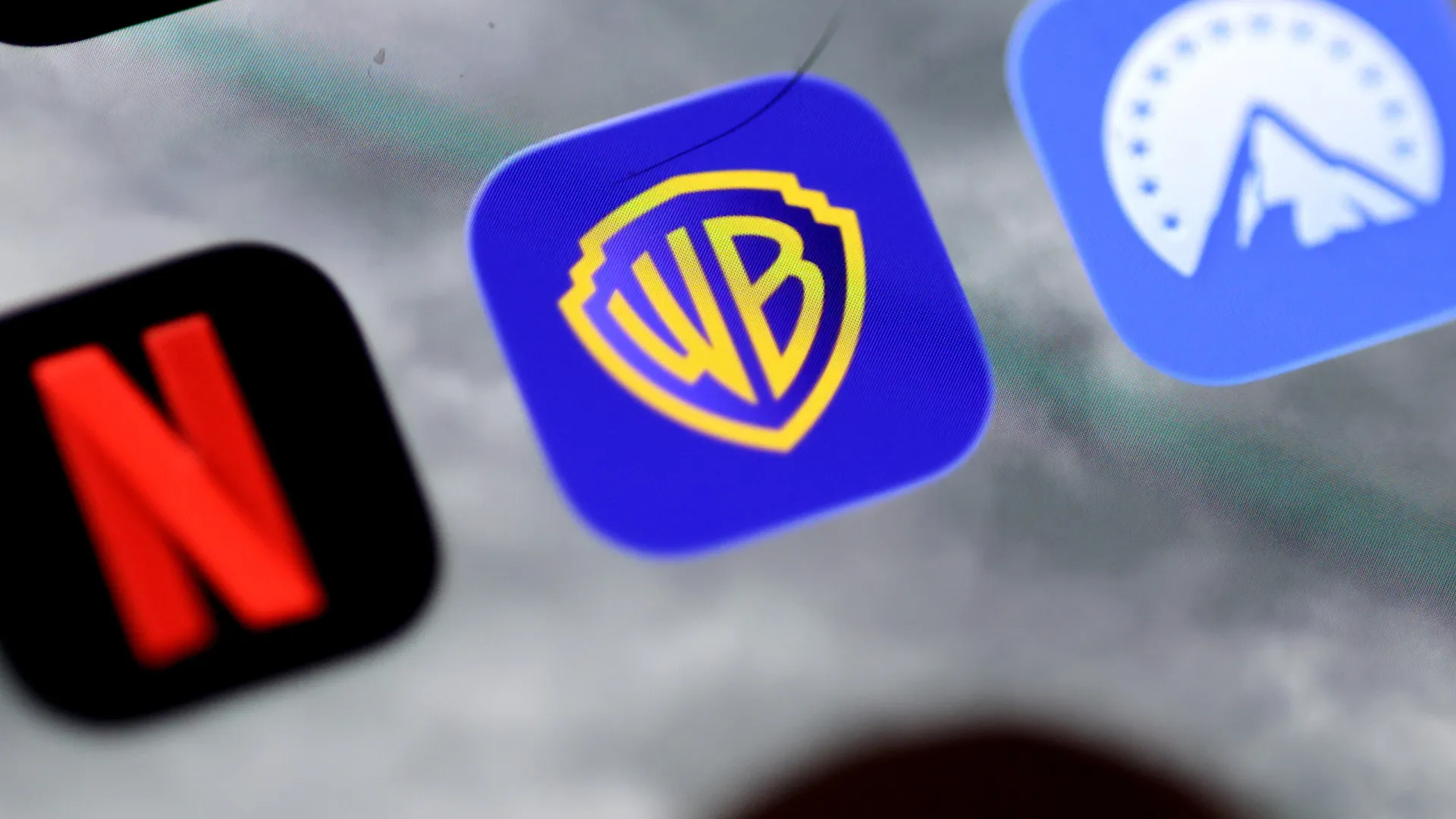 
                    Warner Bros dá uma semana à Paramount para apresentar oferta melhor
                